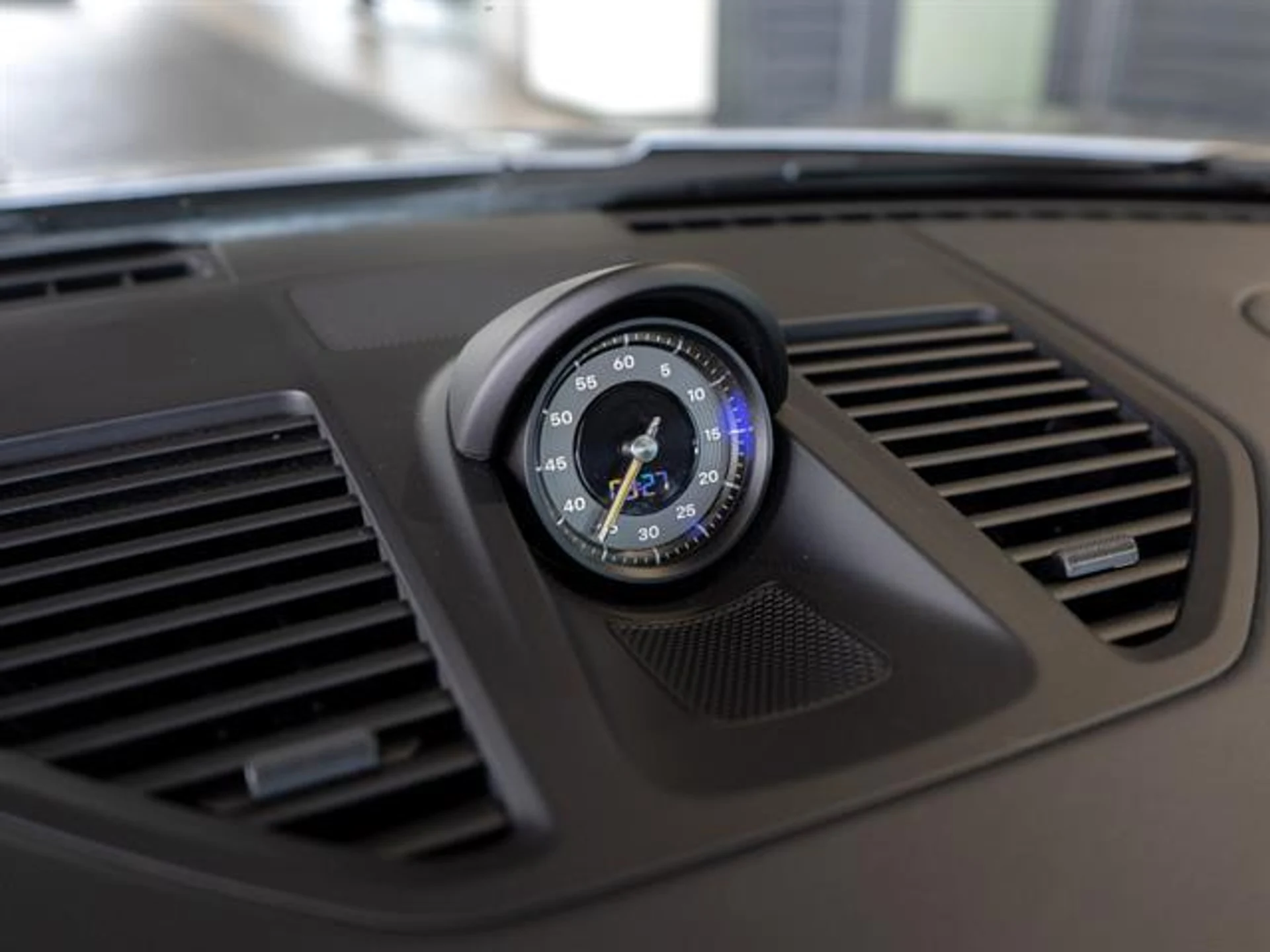 mph024_2857252464_43_Z0_S5w_Cuv1_EX_Up_Pe_Ft_JR_7o5_Ph_M_c678a789bd