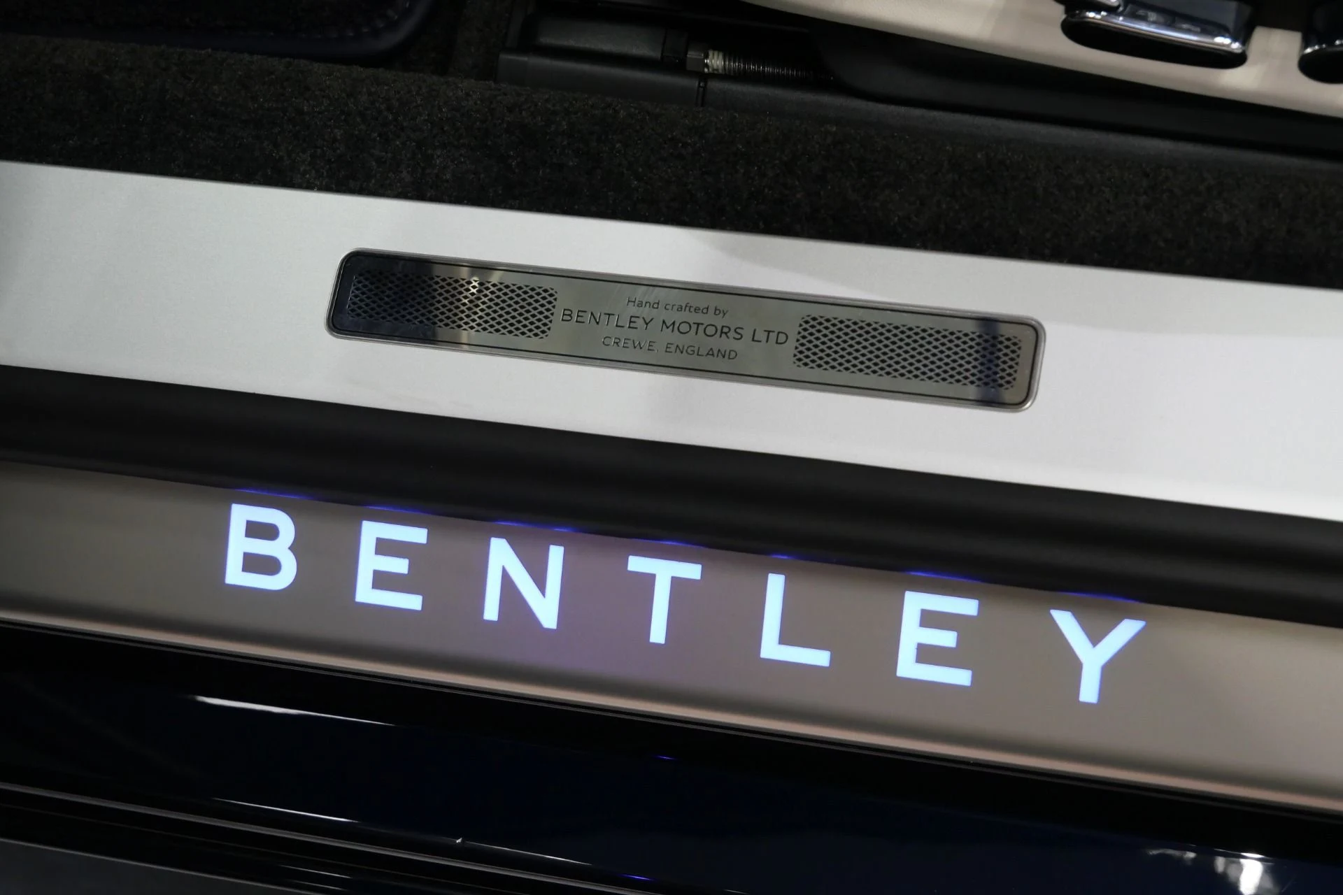 mph024_2858554988_Used_2022_Bentley_Continental_GT_V8_1755108138_b324b49f5e