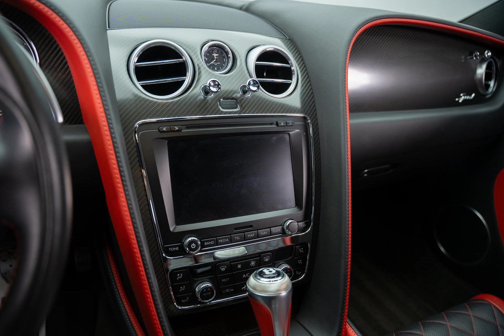 mph024_2860117435_CA_3533_interior_007_21a7f4acee