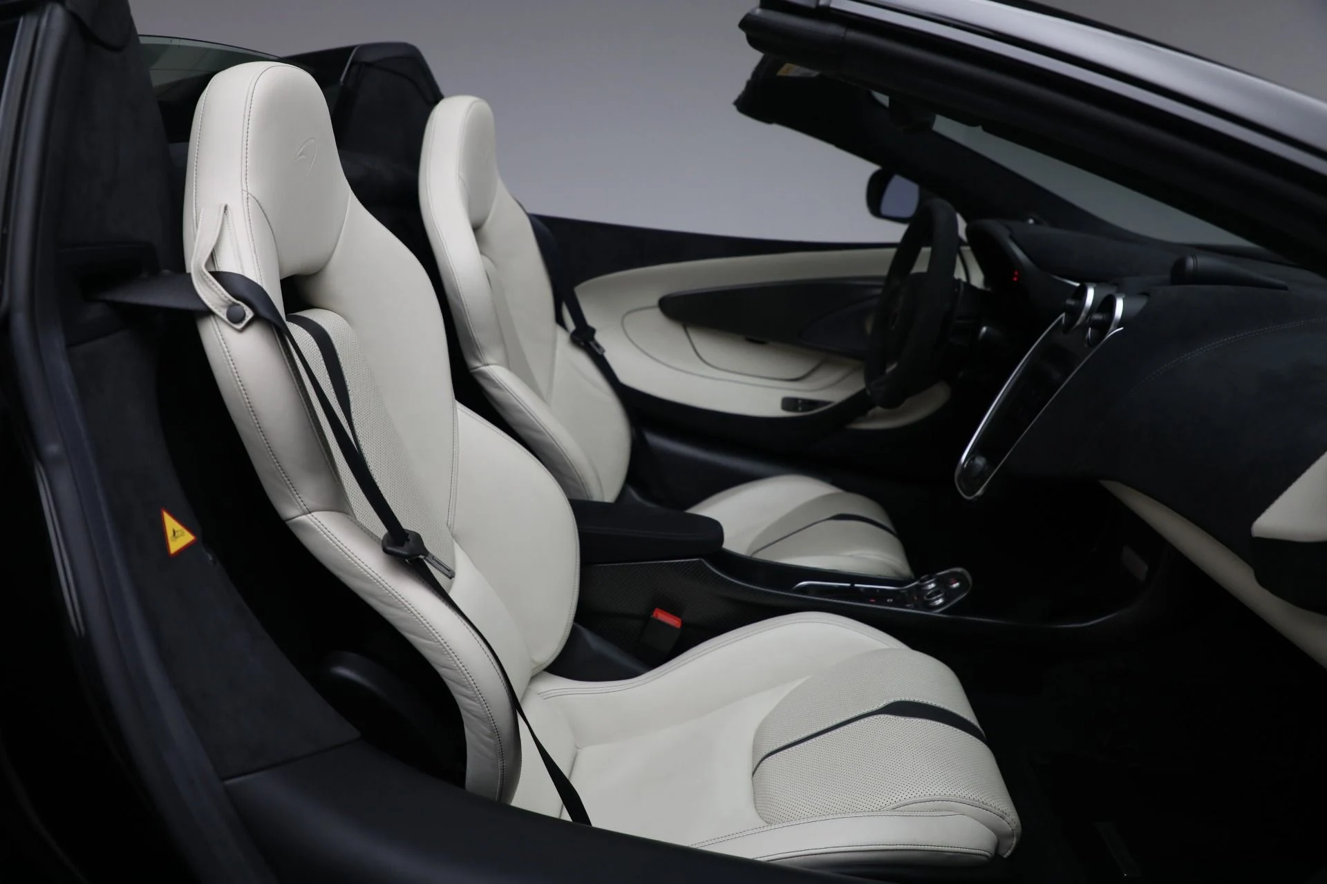 mph024_2868095351_Used_2018_Mc_Laren_570_S_Spider_6bbedccc83