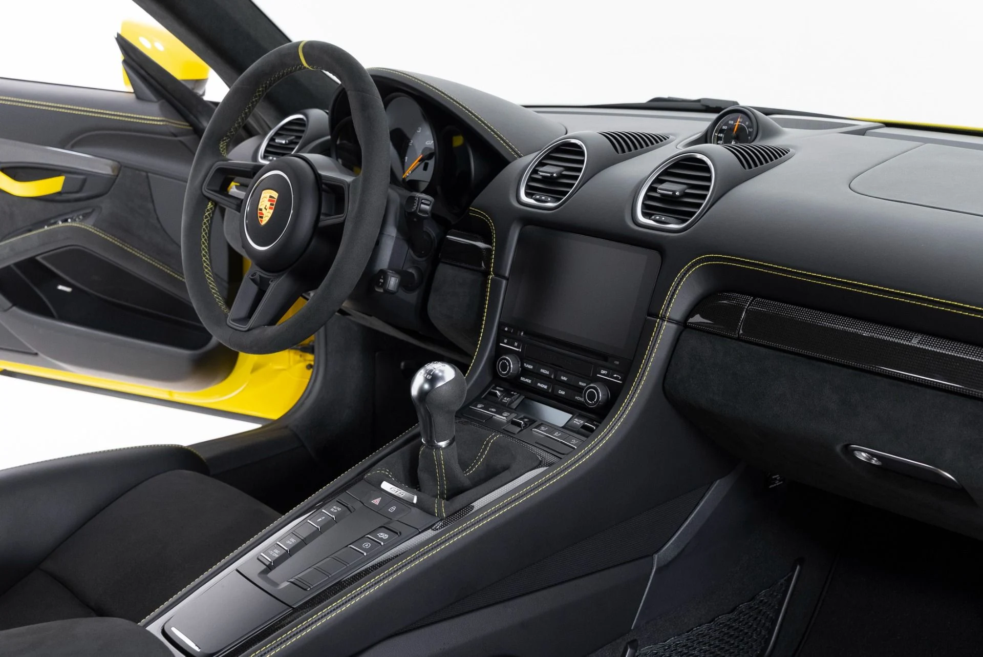 mph024_2868608233_Used_2022_Porsche_718_Cayman_GT_4_1769546035_13d852b9fb