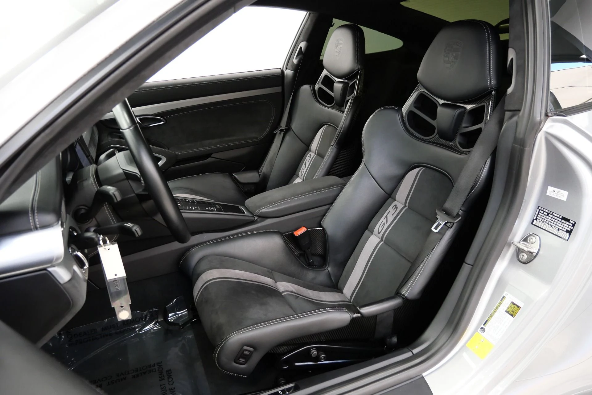 mph024_2874636018_Used_2018_Porsche_911_GT_3_6_Speed_Manual_Carbon_Buckets_Carbon_Brakes_1787849998_5d74af0b39