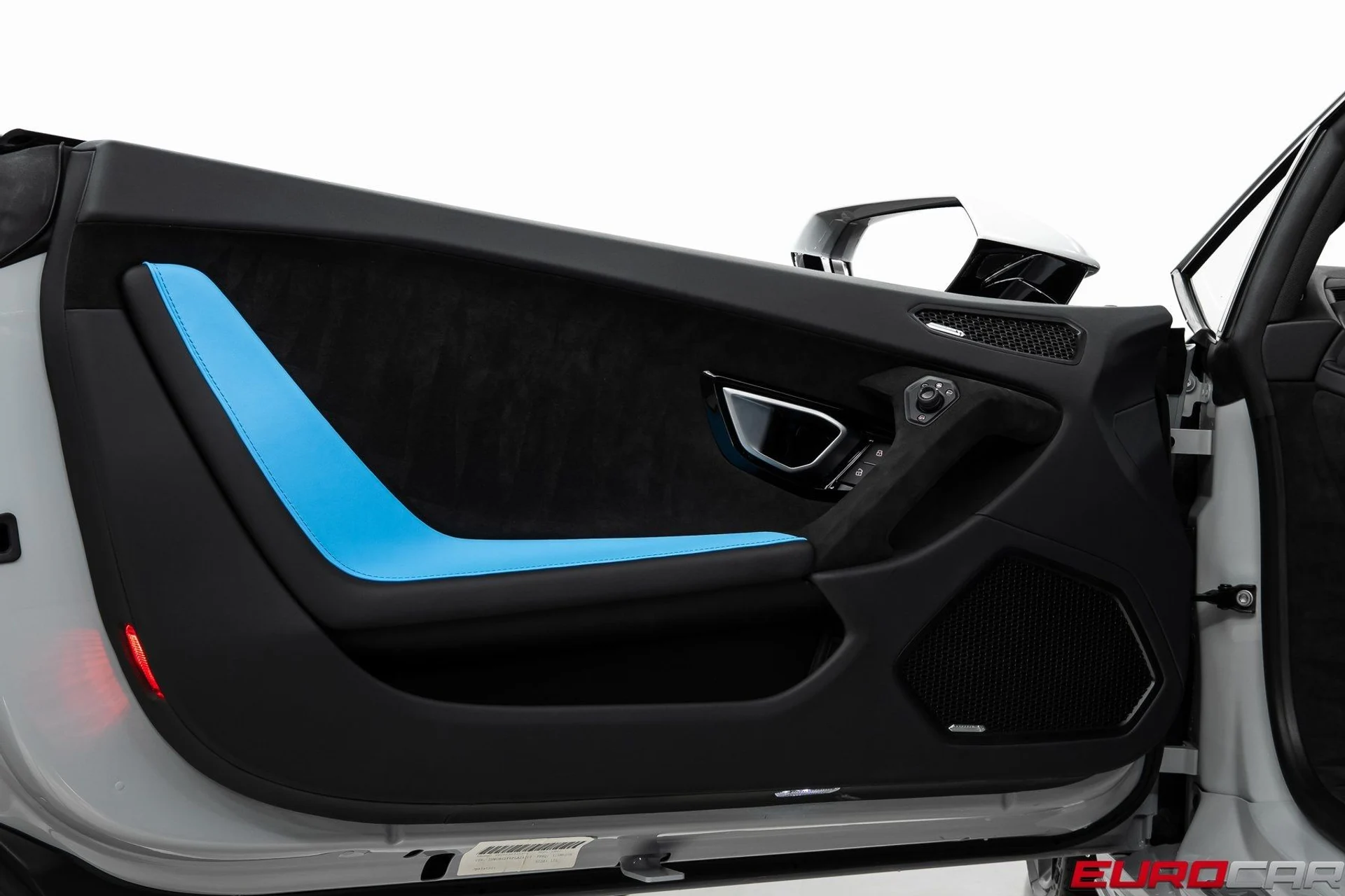 mph024_2877807022_image_25_b09673532b