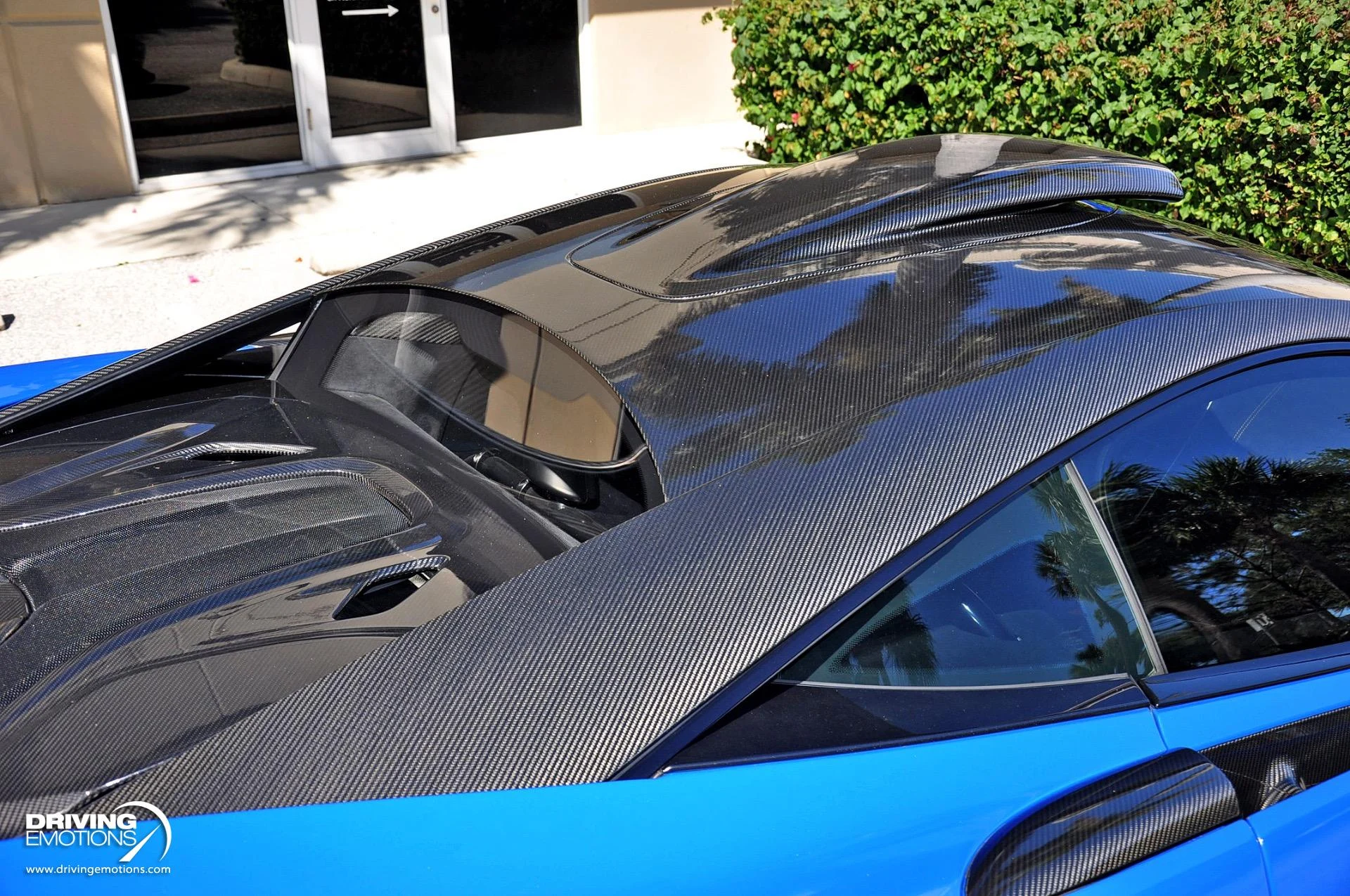 mph024_2878820329_836_p25_l_8af6166381