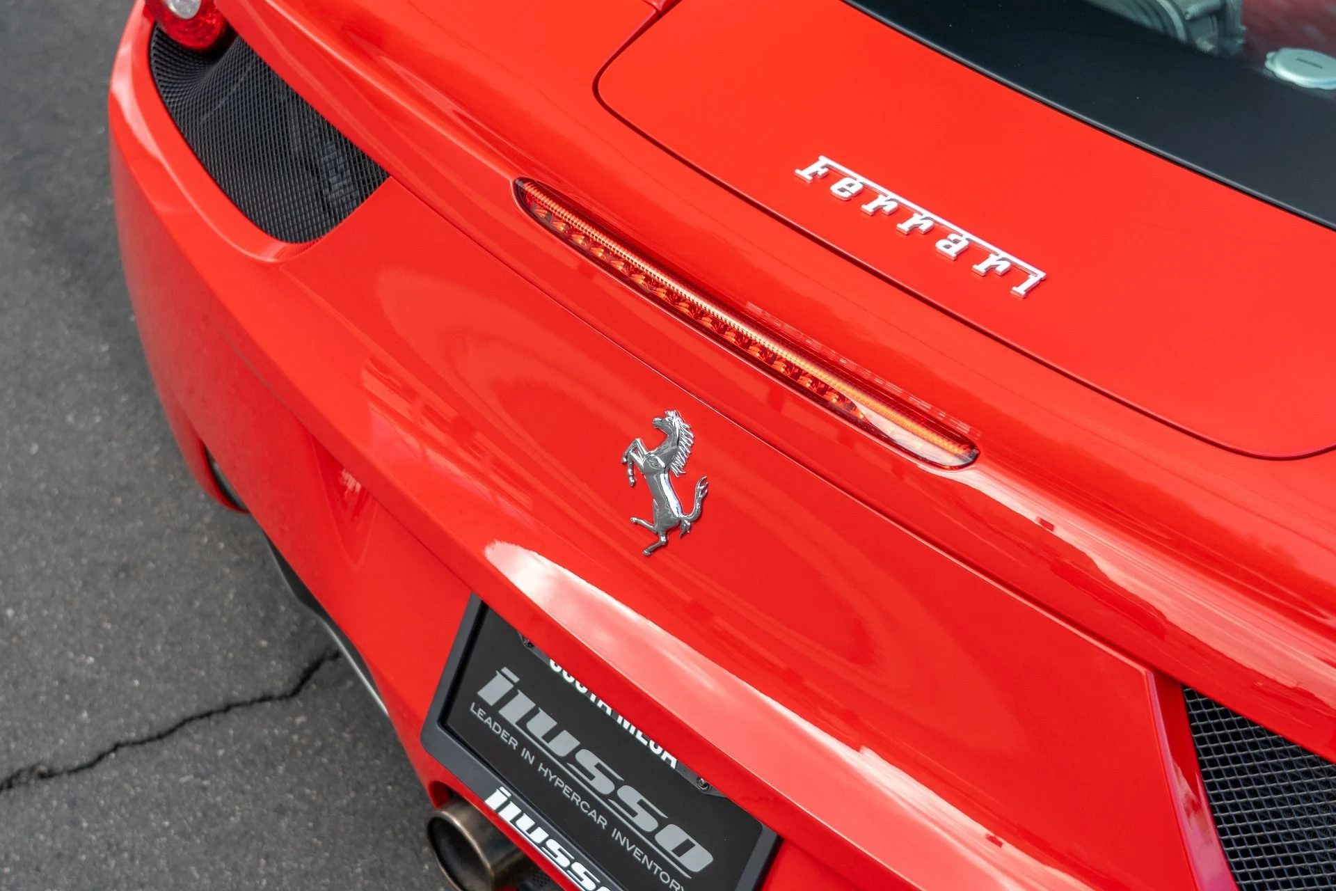 mph024_2884456891_Used_2012_Ferrari_458_Italia_1759348064_d07027cdc8