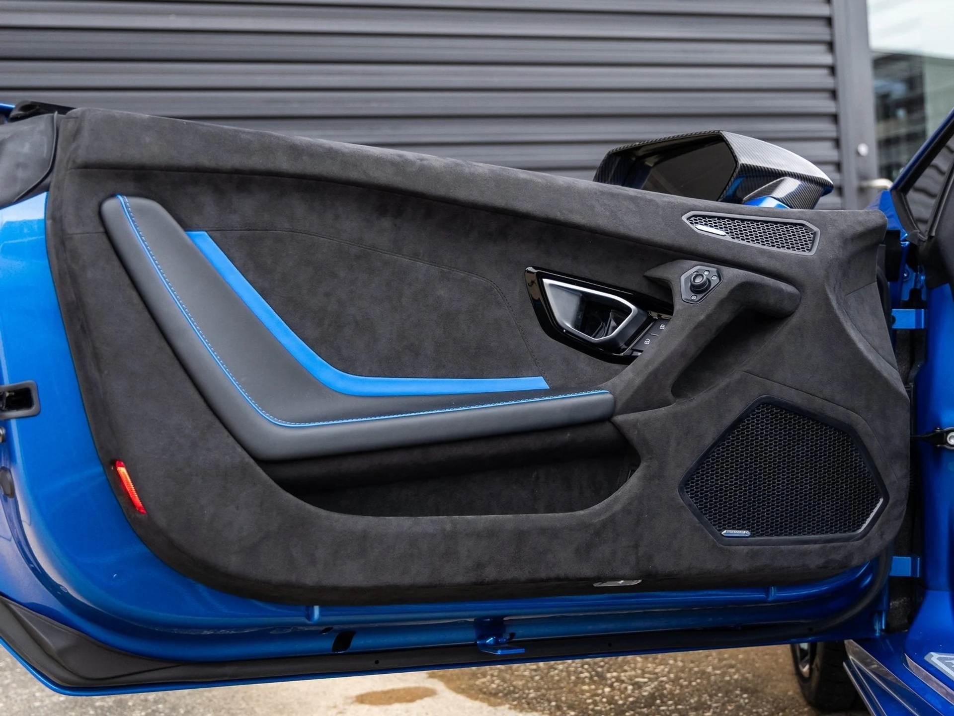 mph024_2887667299_25_278ab0768a