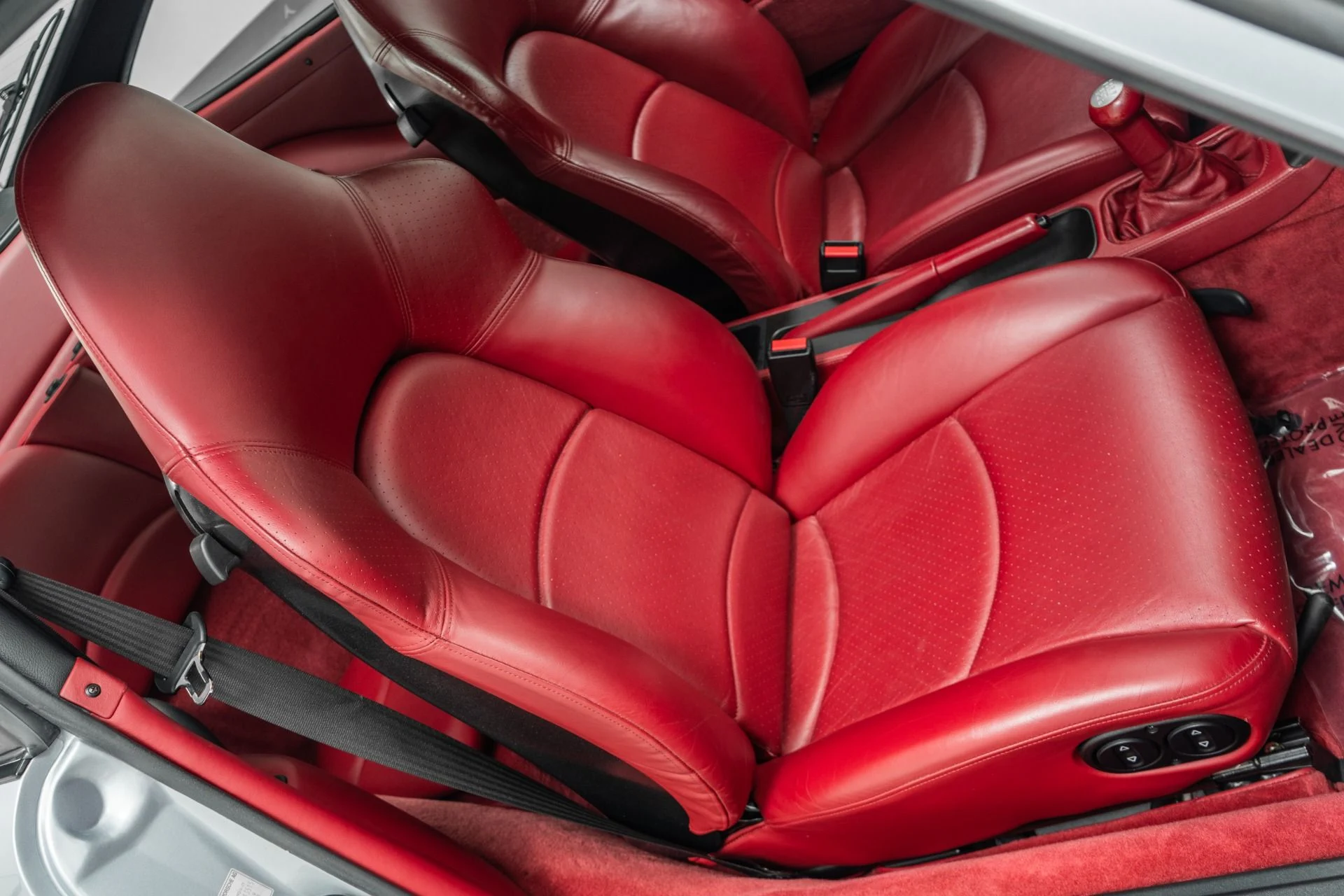 mph024_2889801810_Used_1996_Porsche_911_Carrera_4_S_Ro_W_Spec_Car_From_Italy_Porsche_PPS_Excellent_Condition_1774029333_62f4fef139