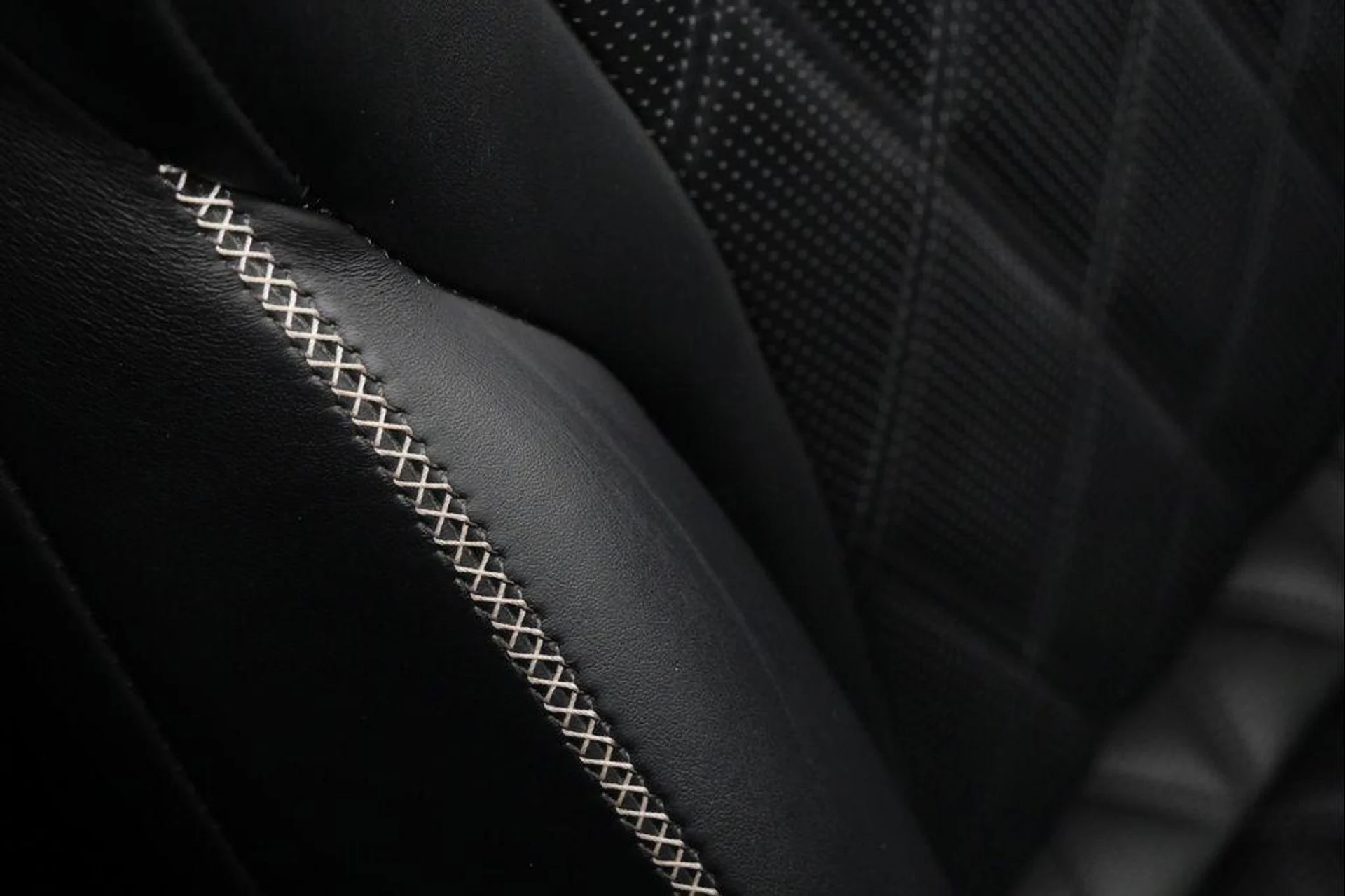 mph024_2895369836_yoo_C1_G_Gjkahot_t_NPQ_Vrt_Lx_OXHQ_b837adb6e6