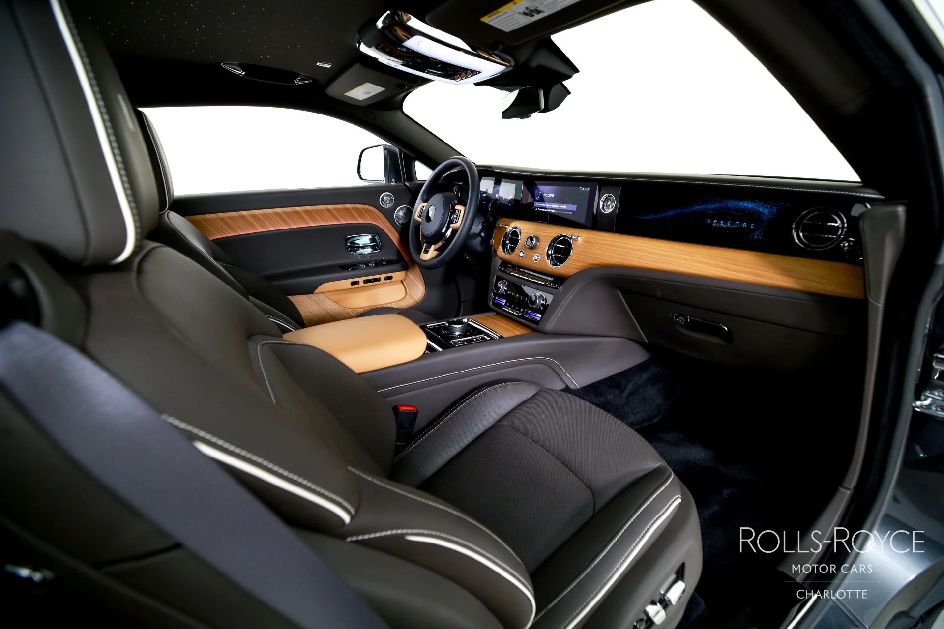 mph024_2898486601_Used_2025_Rolls_Royce_Spectre_1757713679_b9efc7c5d6