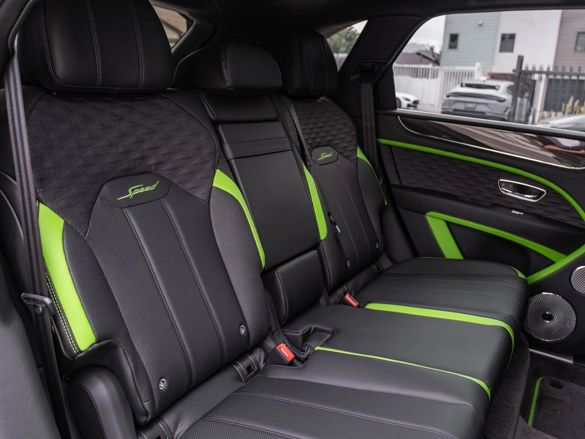 mph024_2899337021_cf8ed706781d77225e1b59b75417dc29x_e49f5bbed5