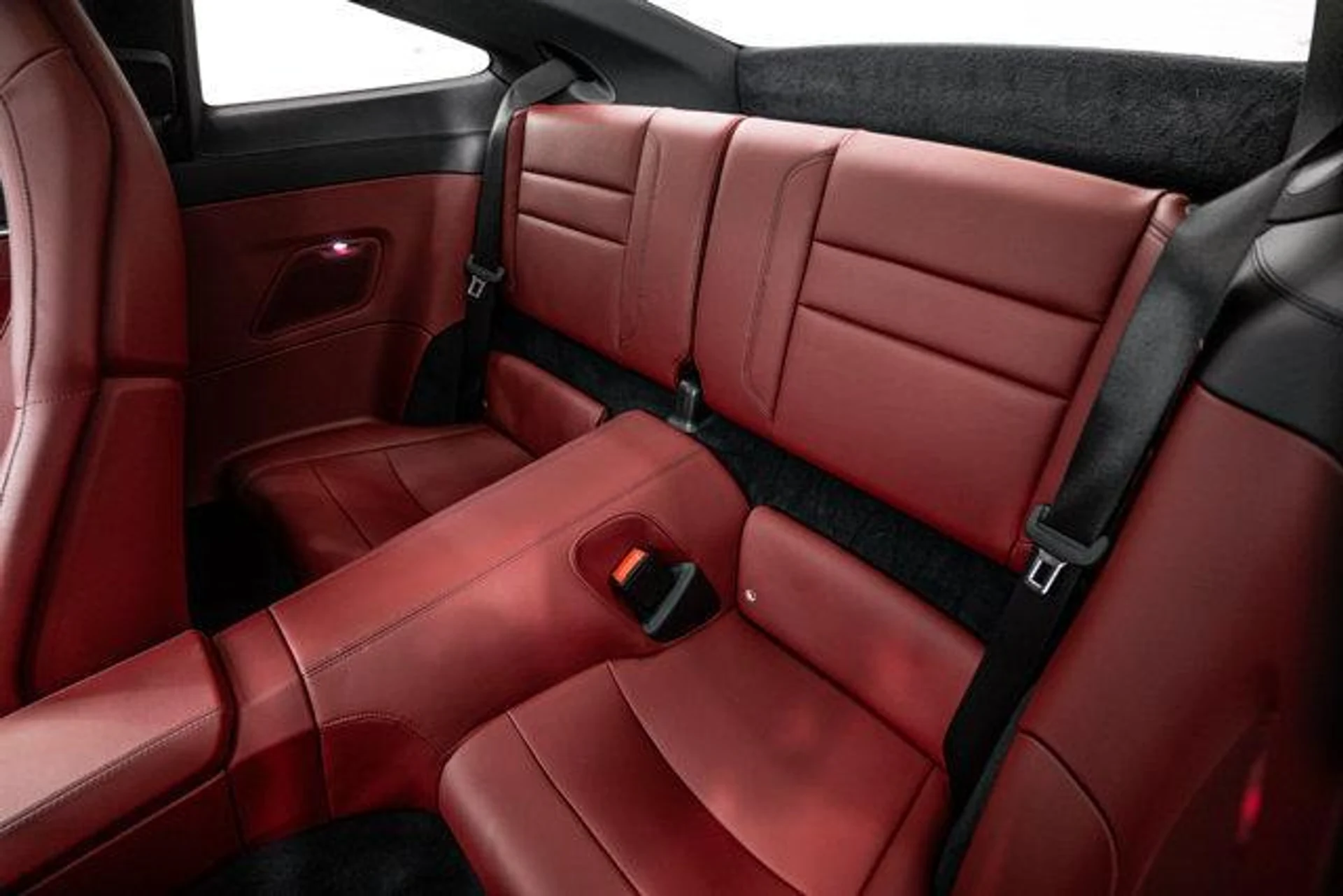 mph024_2902165055_tnul77_LQT_9_Vd_Mj_J_Pn_UBW_Dn_Helbs_00b80d7062