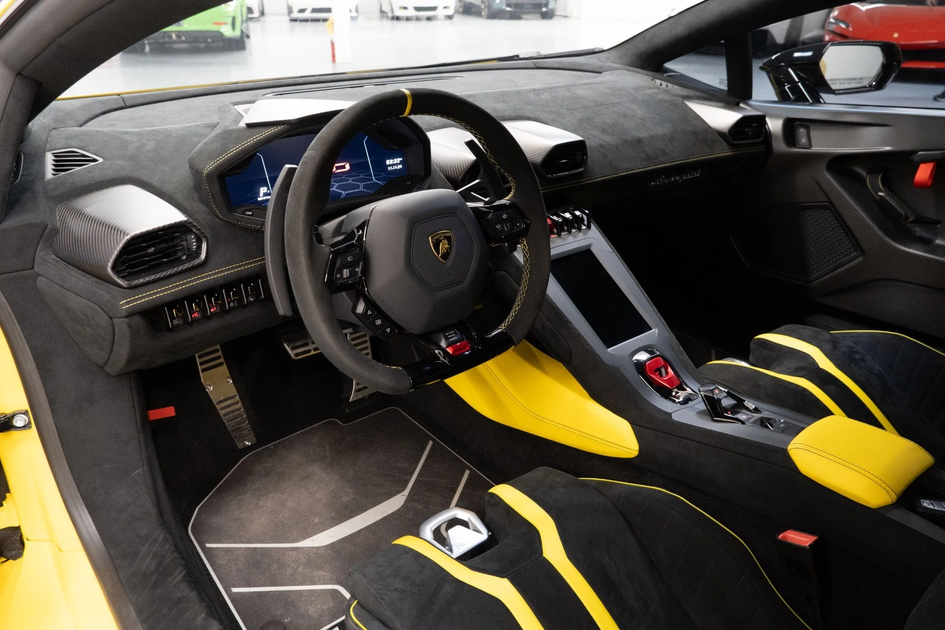 mph024_2905793948_Used_2022_Lamborghini_Huracan_STO_1774301372_69343ba07c