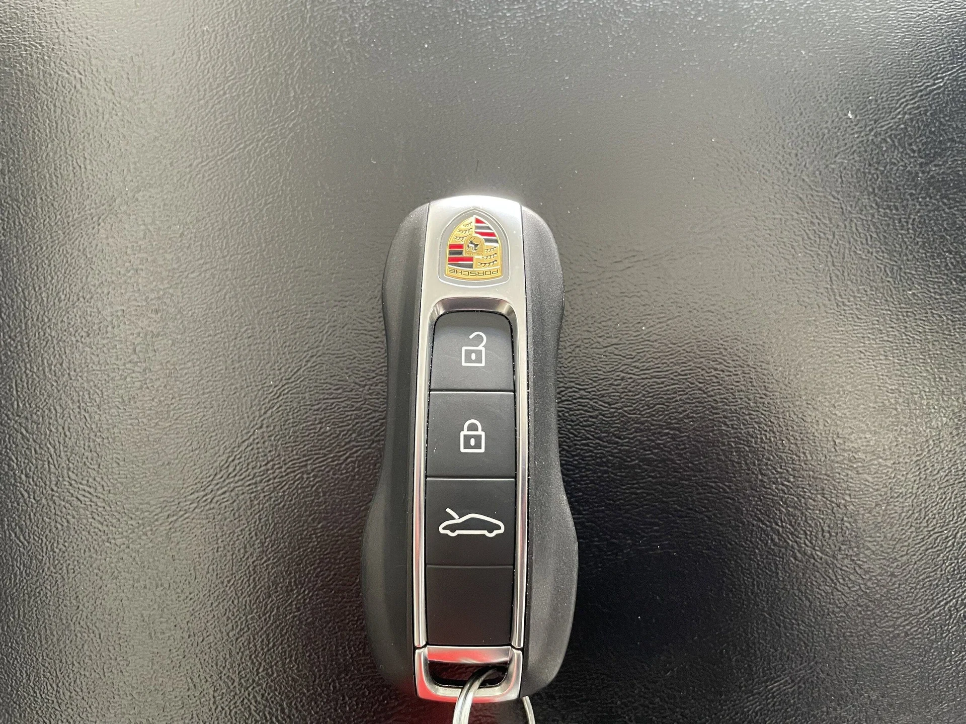 mph024_2906938885_6ea4905d59093484ea9d4490e79e4292x_f344dd7586