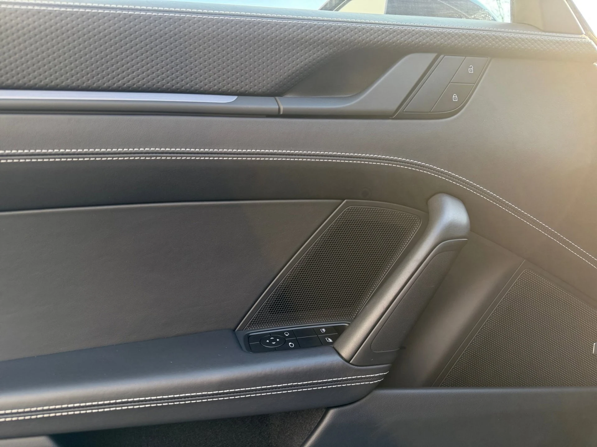 mph024_2910414765_1176377794bb6e24b794ded81b440730x_35699978d7