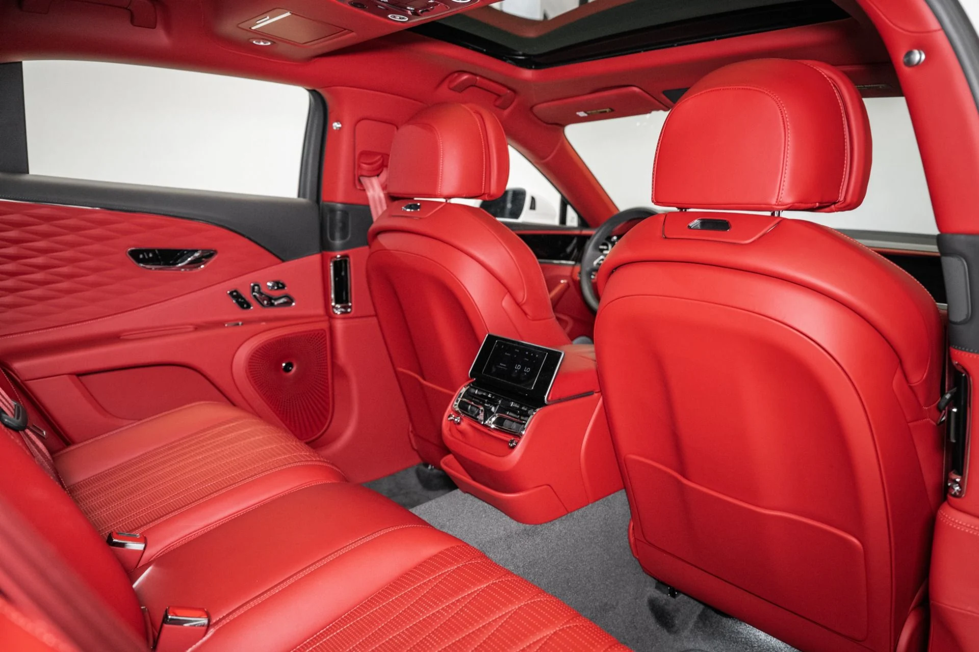 mph024_2911537367_Used_2021_Bentley_Flying_Spur_V8_1752848814_732b9f4509