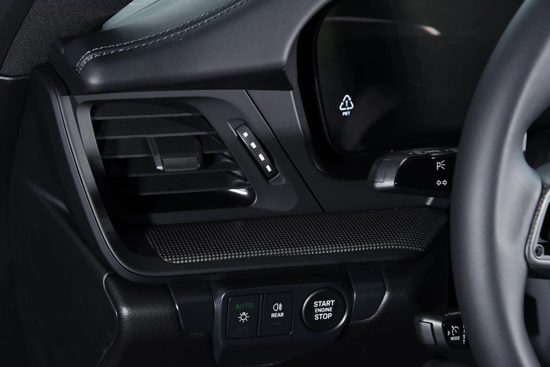 mph024_2924656685_94241f5d548c704dcaa90e8c7fa15f53_45ae793491