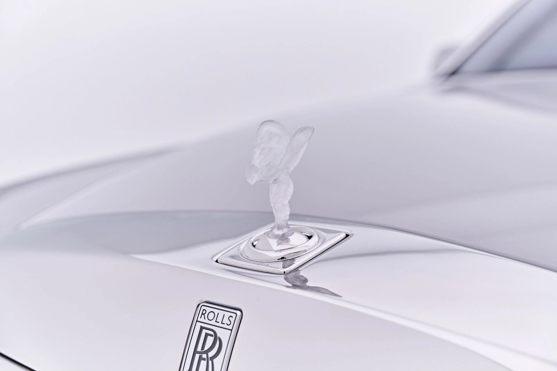 mph024_2925980413_Used_2024_Rolls_Royce_Phantom_Base_1782762862_eb4577b10b
