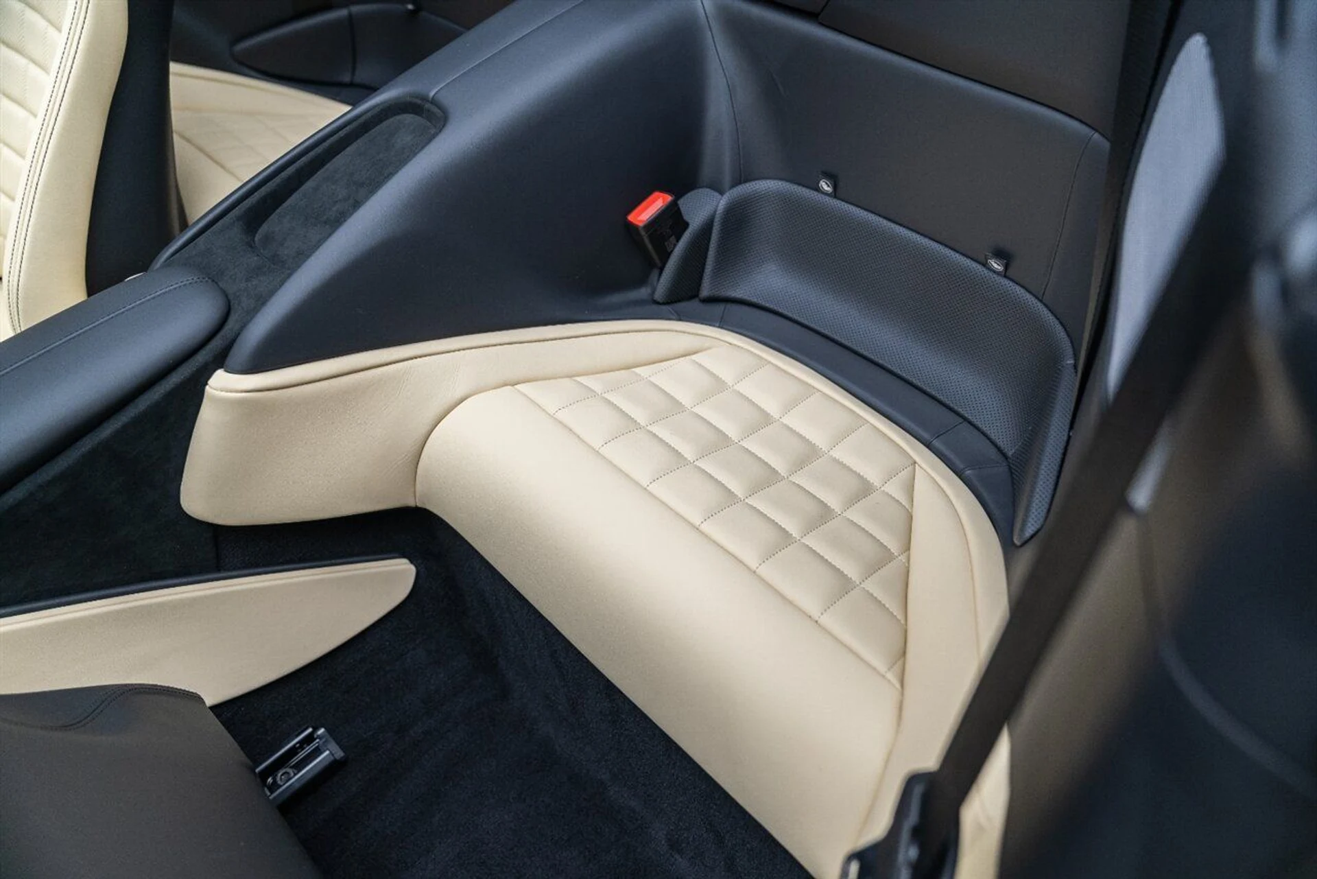 mph024_292601073_53a50a4311_1280_a4f50af6a3