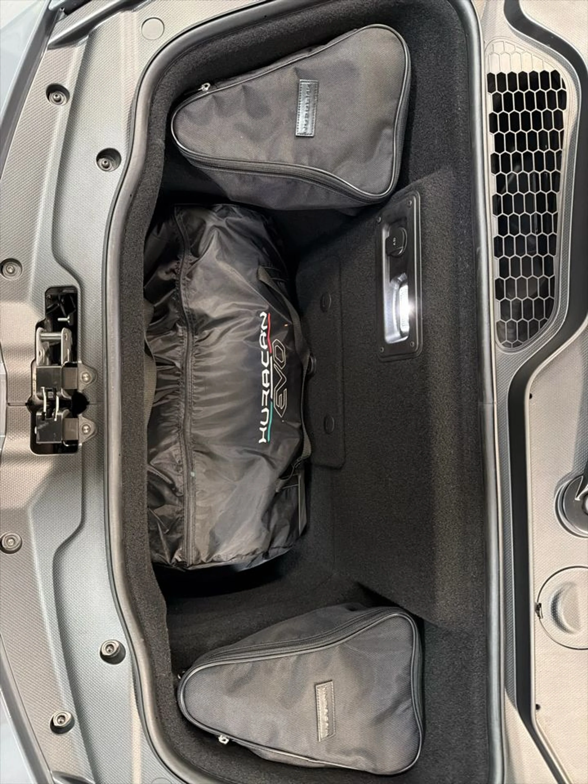 mph024_2926163556_639044996463541097_0feb64a111