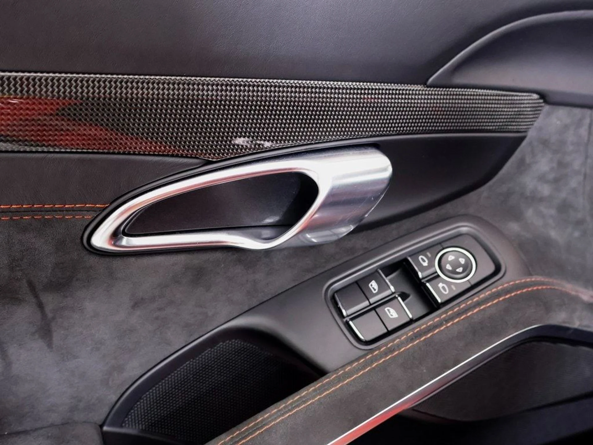 mph024_2926425720_b0c52593dc92de35ba3319a7c11f3b56x_9c7c5378b6