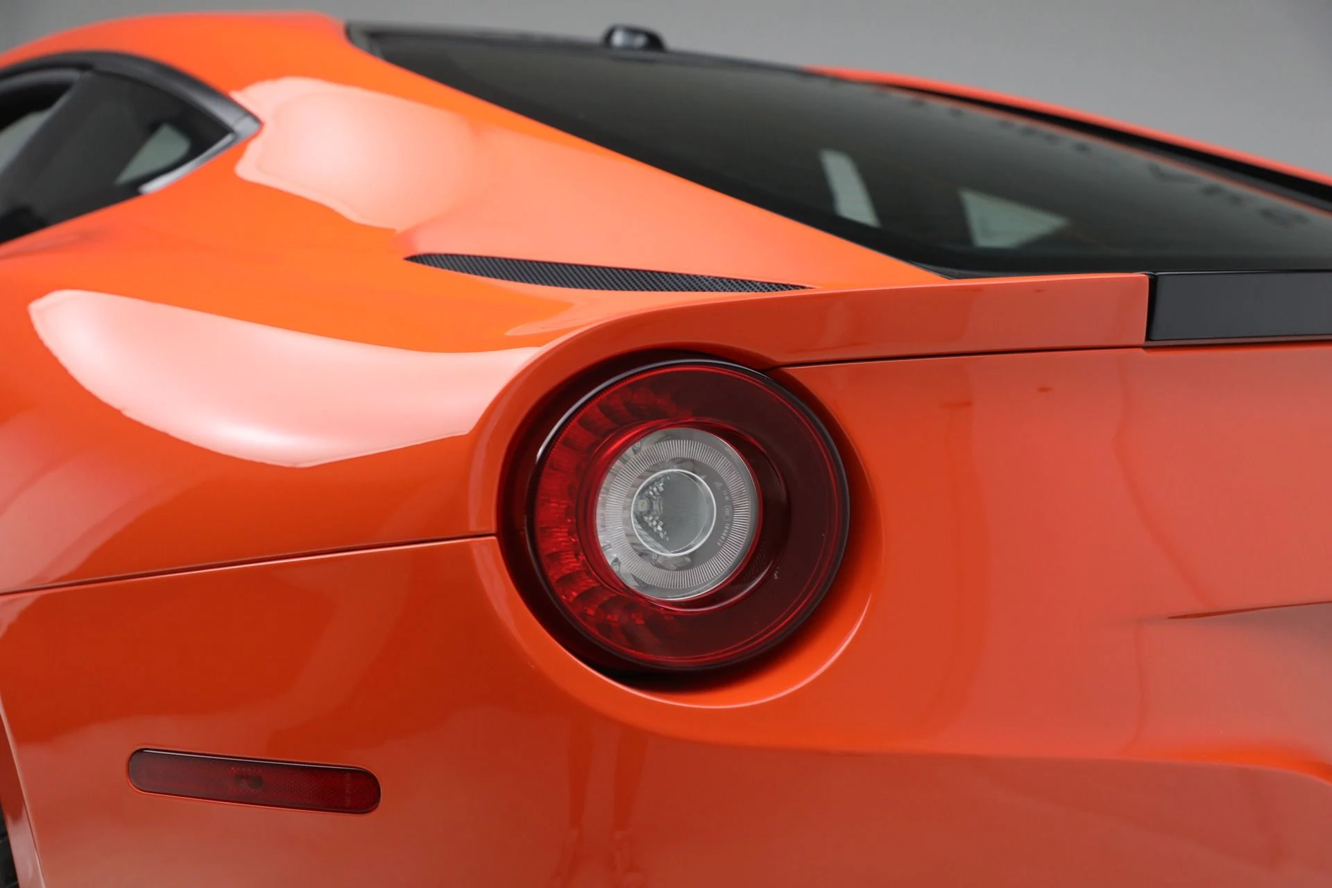 mph024_2927583271_Used_2014_Ferrari_F12berlinetta_9932282a41