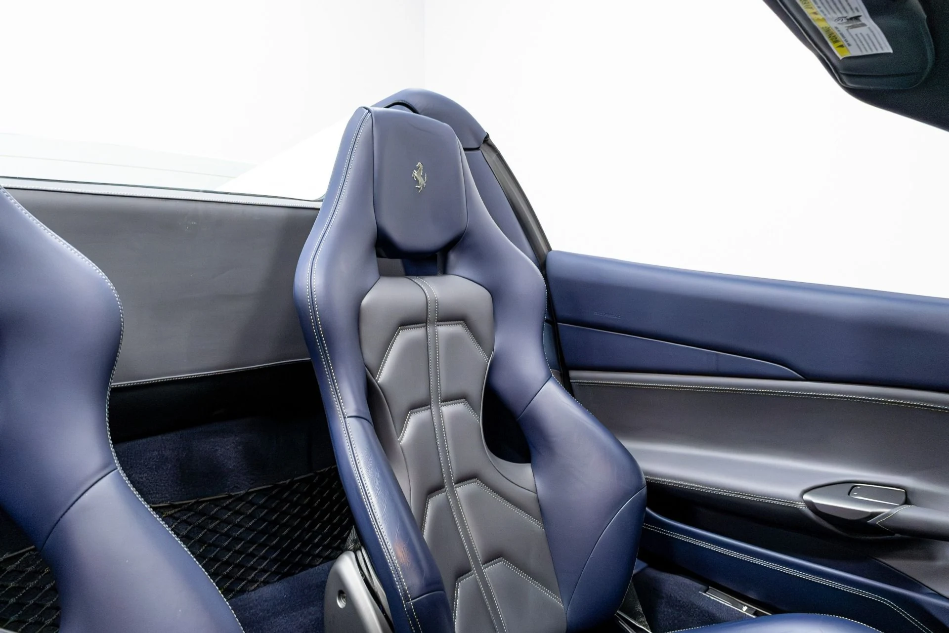 mph024_2932324777_Used_2018_Ferrari_488_Spider_1774434782_c268f941b2