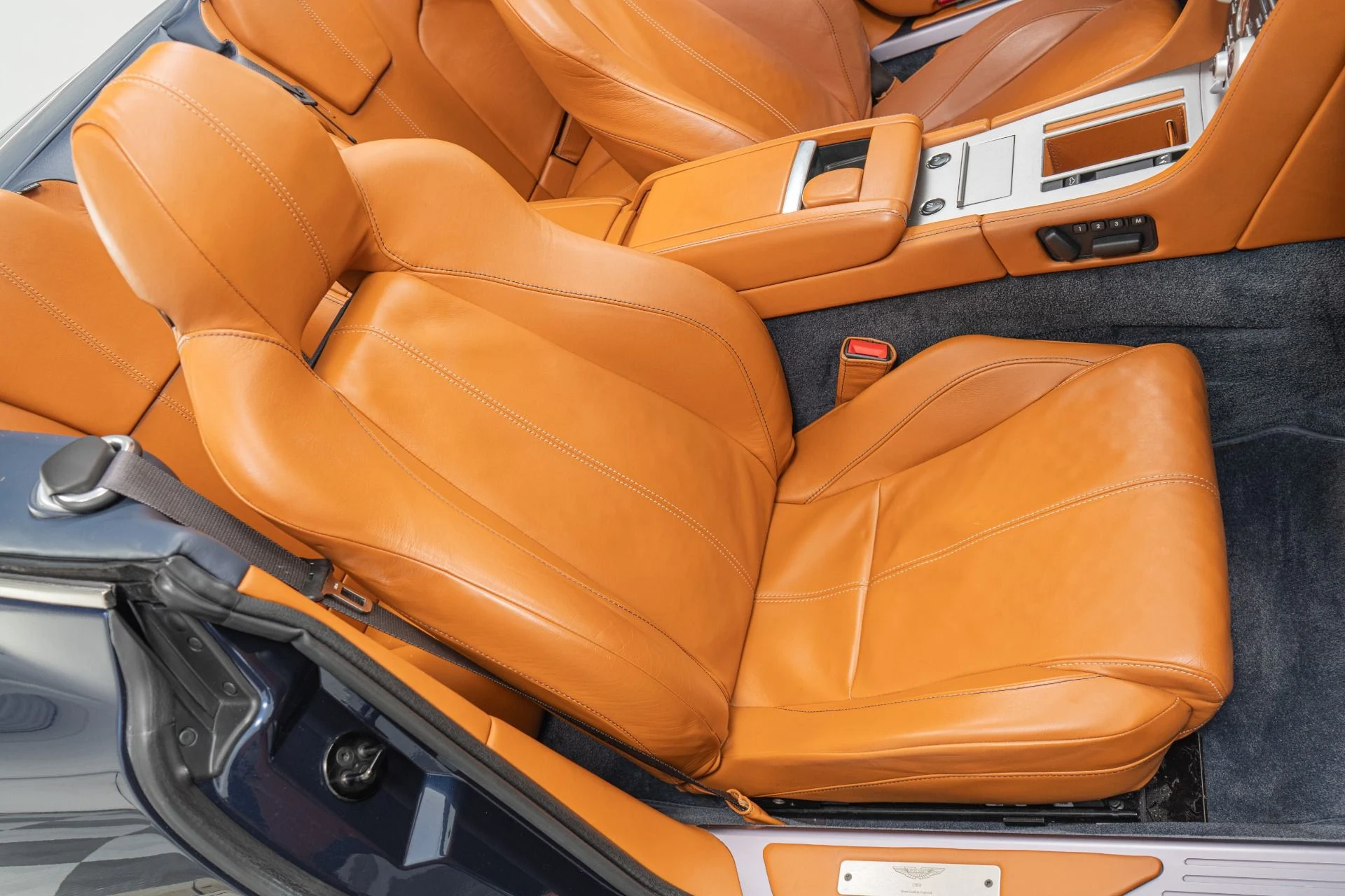 mph024_2935419319_Used_2011_Aston_Martin_DB_9_Volante_Two_Tone_Interior_V12_Power_1780003094_8a2f70b156