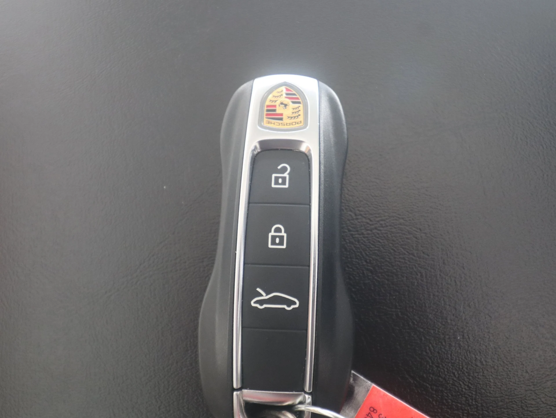 mph024_2945443552_21c917b874178f40ae0631b01532ec72x_1508e55f40