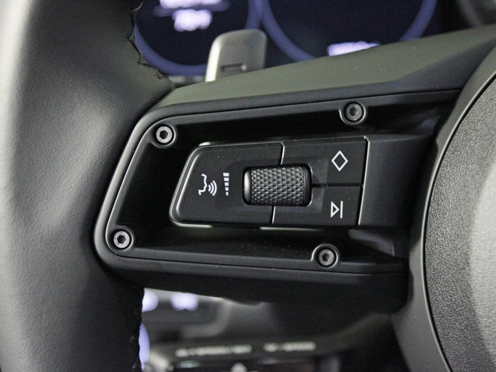 mph024_294938418_25_7bd8fe628b