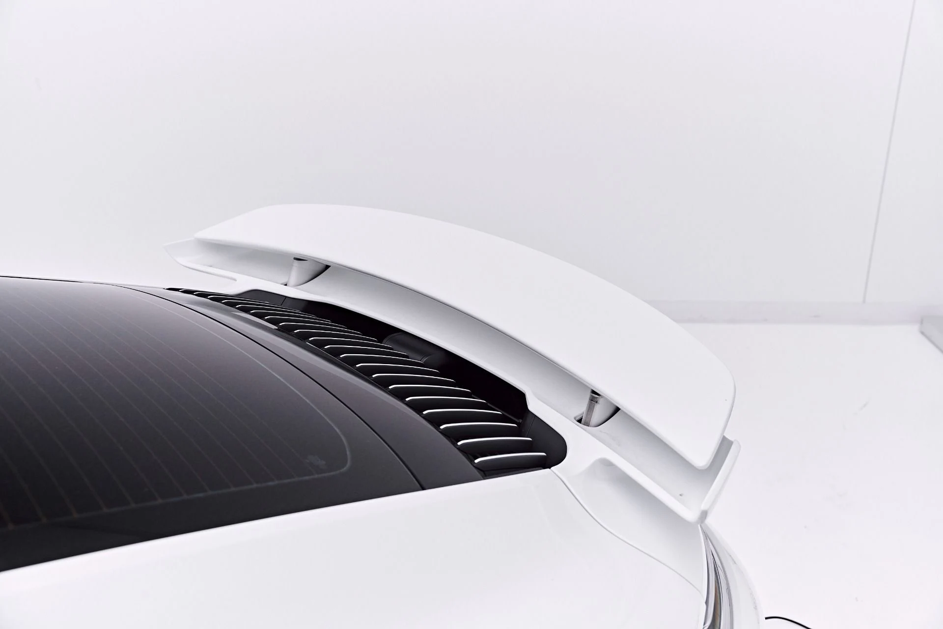 mph024_2950584291_Used_2024_Porsche_911_Turbo_S_1777505243_bba6b522e9