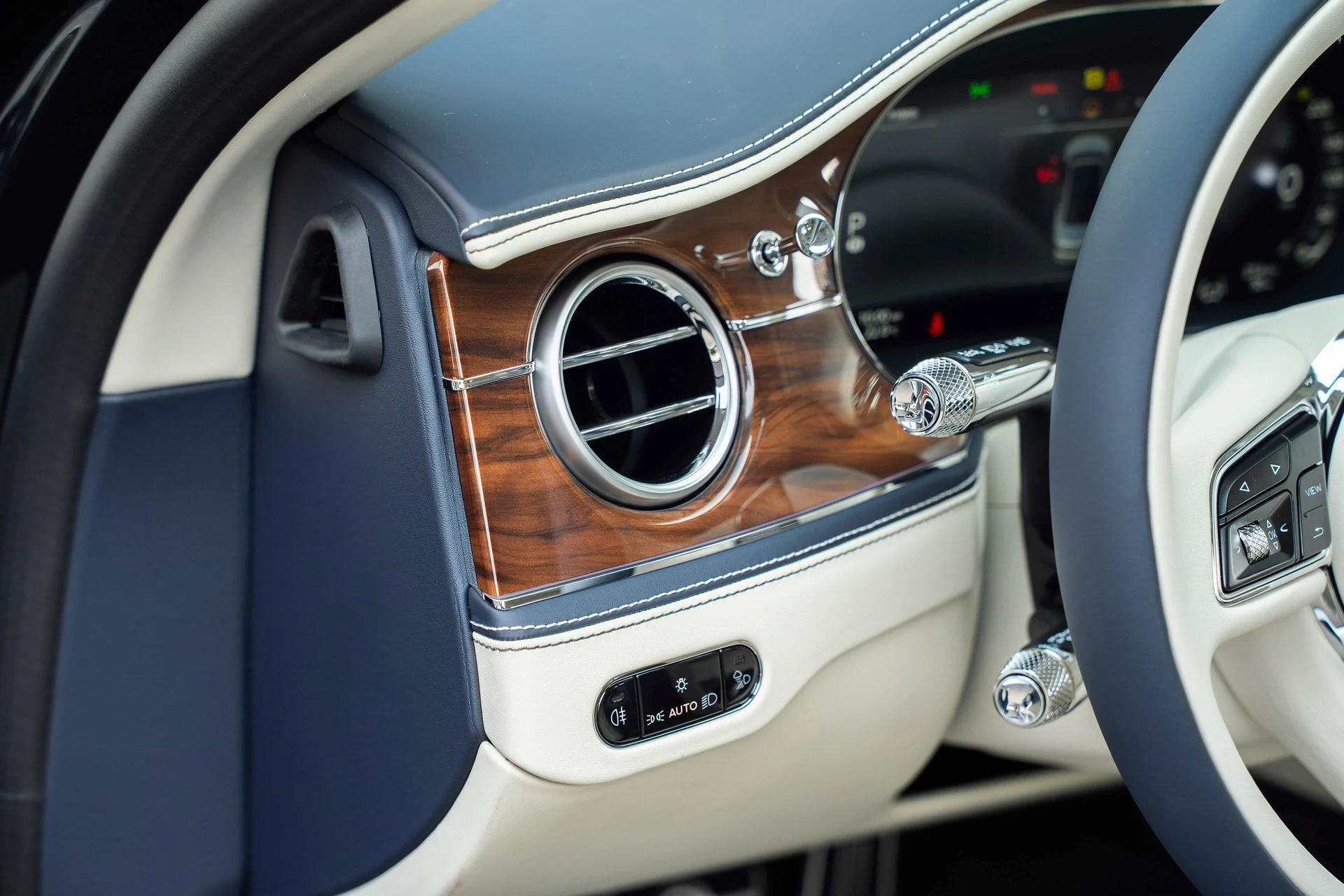 mph024_2952421404_477619930_695e147b511ab76ffaffbc5b_f533409abf