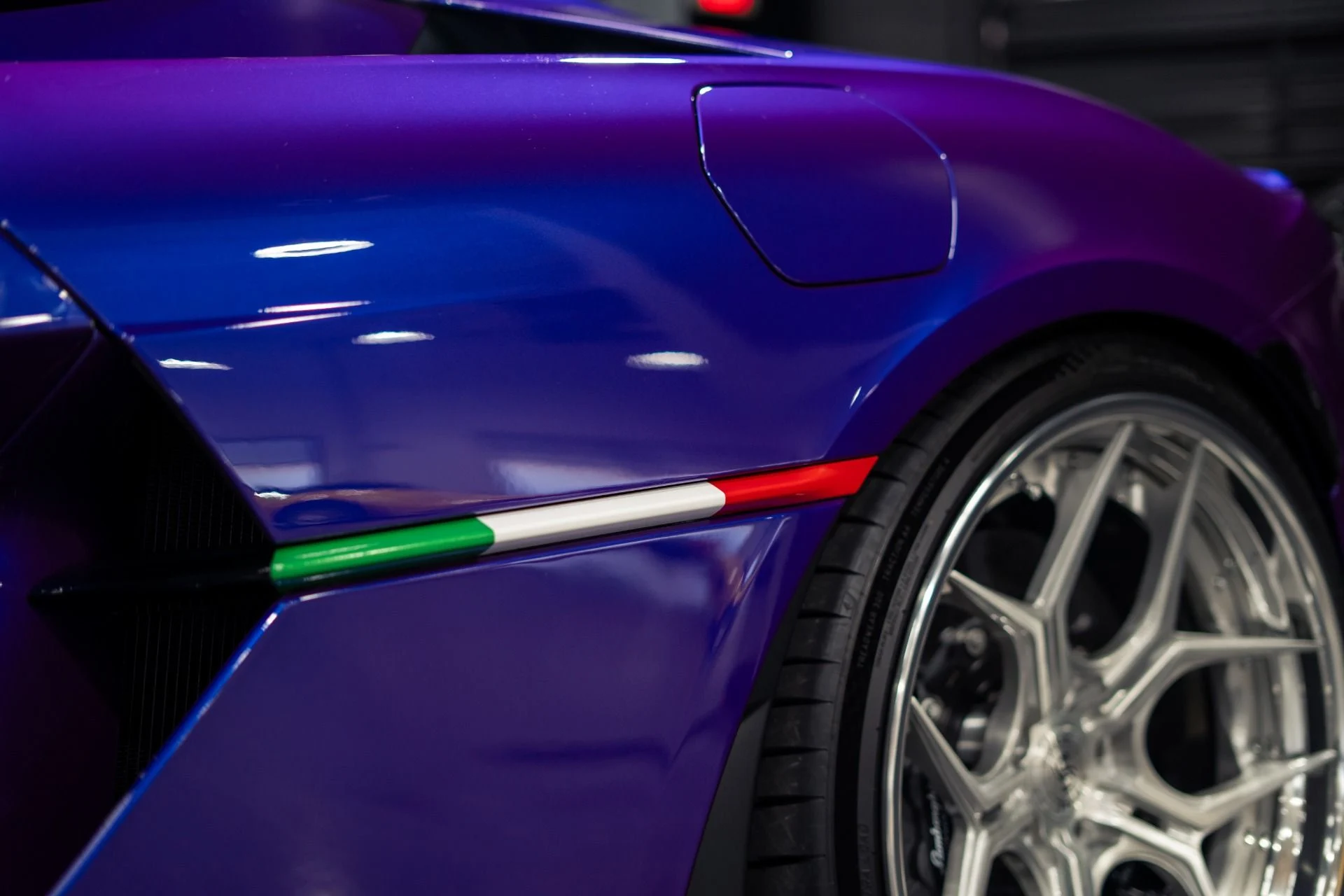 mph024_2962287531_Used_2026_Lamborghini_Temerario_Viola_Mithras_Ad_Personam_1783615399_f4aebbad0e