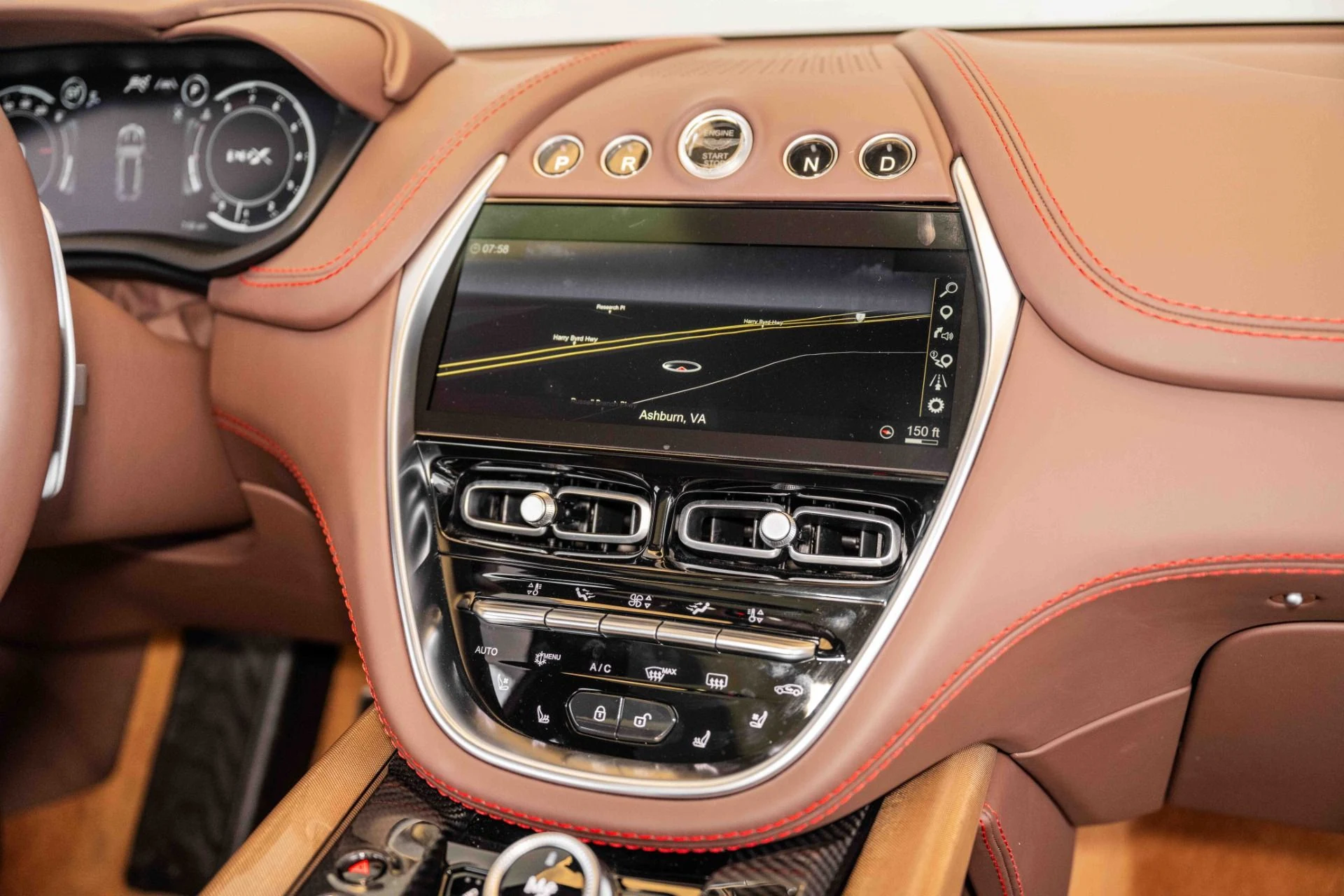 mph024_2964173513_Used_2023_Aston_Martin_DBX_707_1697843884_085e1af784