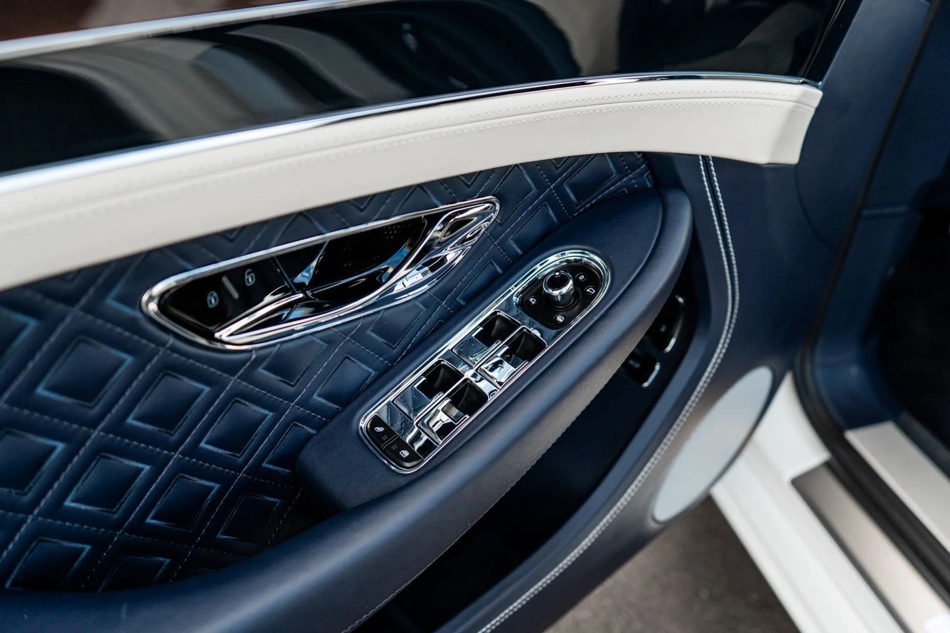 mph024_2971377665_5174e0ff_dd45_4806_bb05_f129655ba977_378d35258a