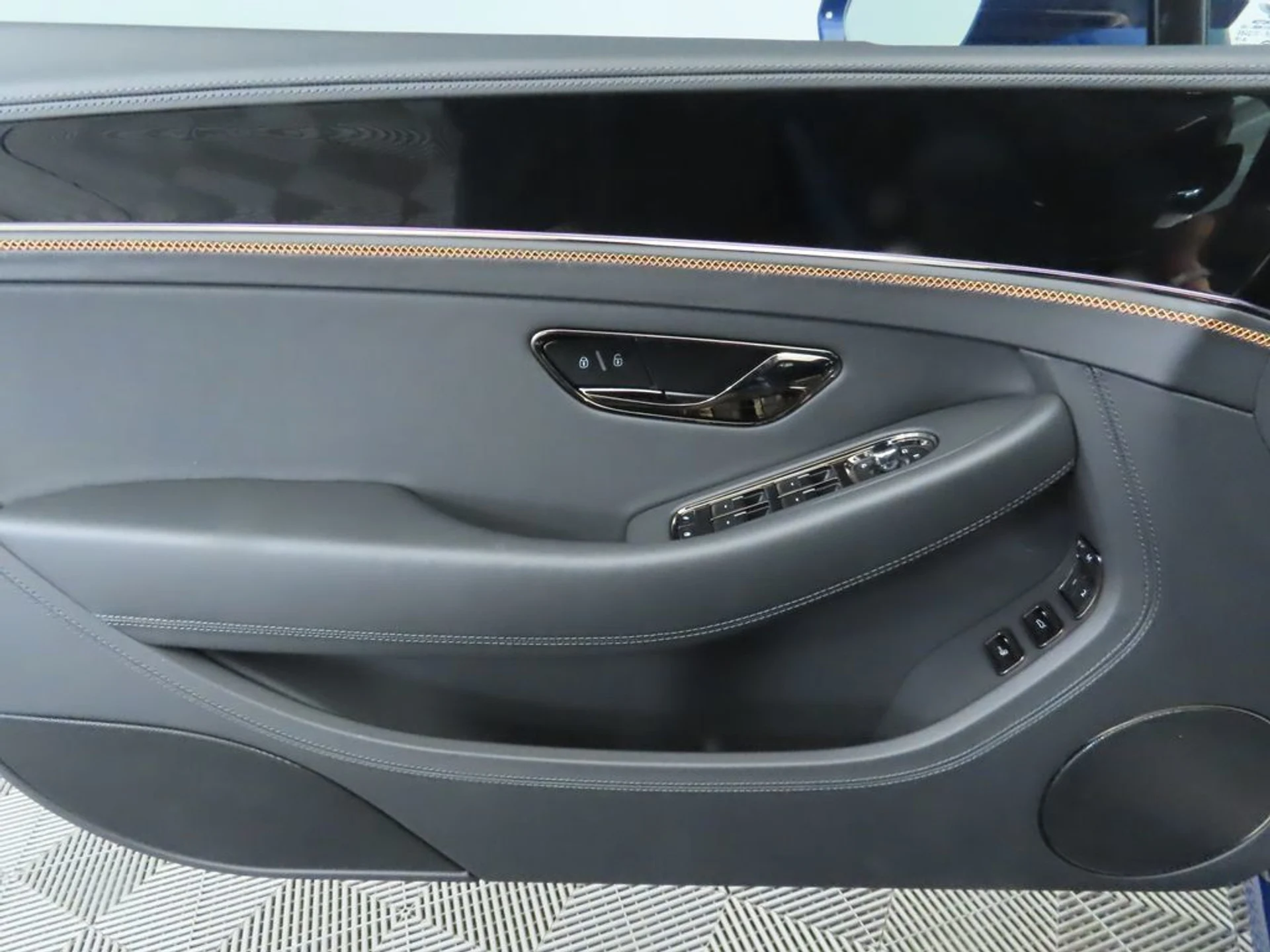 mph024_2998932442_new_2026_bentley_continental_gt_8119_22914838_25_1024_cc11c53ebf
