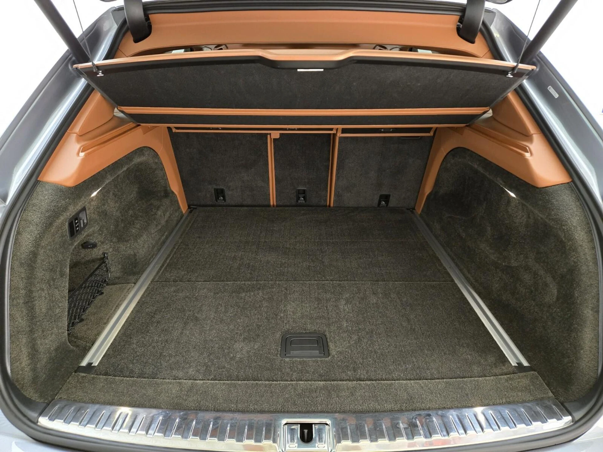 mph024_2999912125_Used_2022_Bentley_Bentayga_V8_1766558886_b996b85dbb