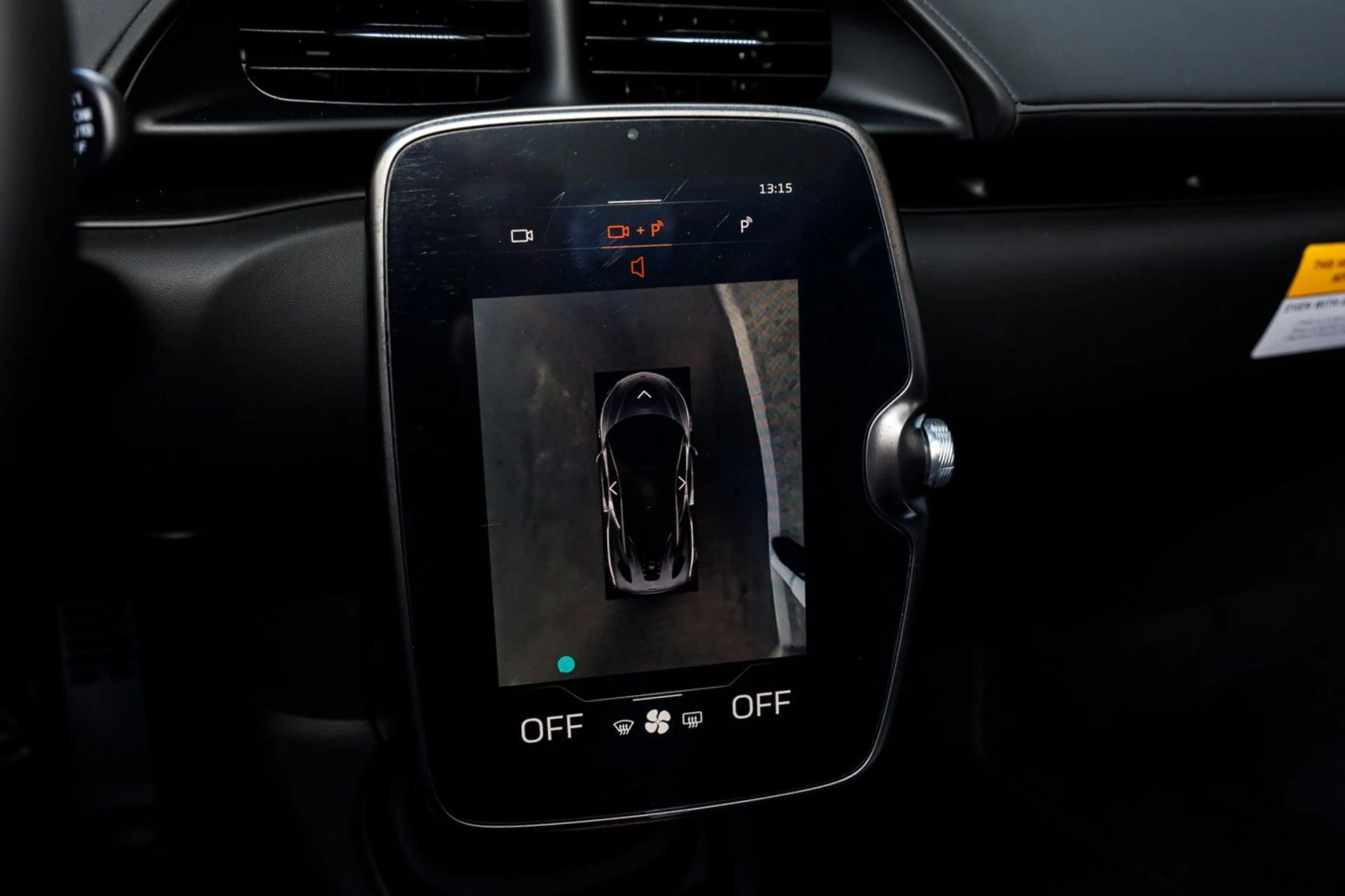 mph024_3000035761_635_p25_l_9d45b9cf3d