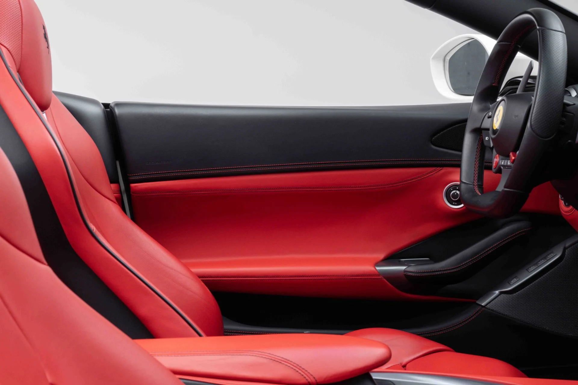 mph024_30059222_Used_2020_Ferrari_Portofino_1774467209_dc116295dc