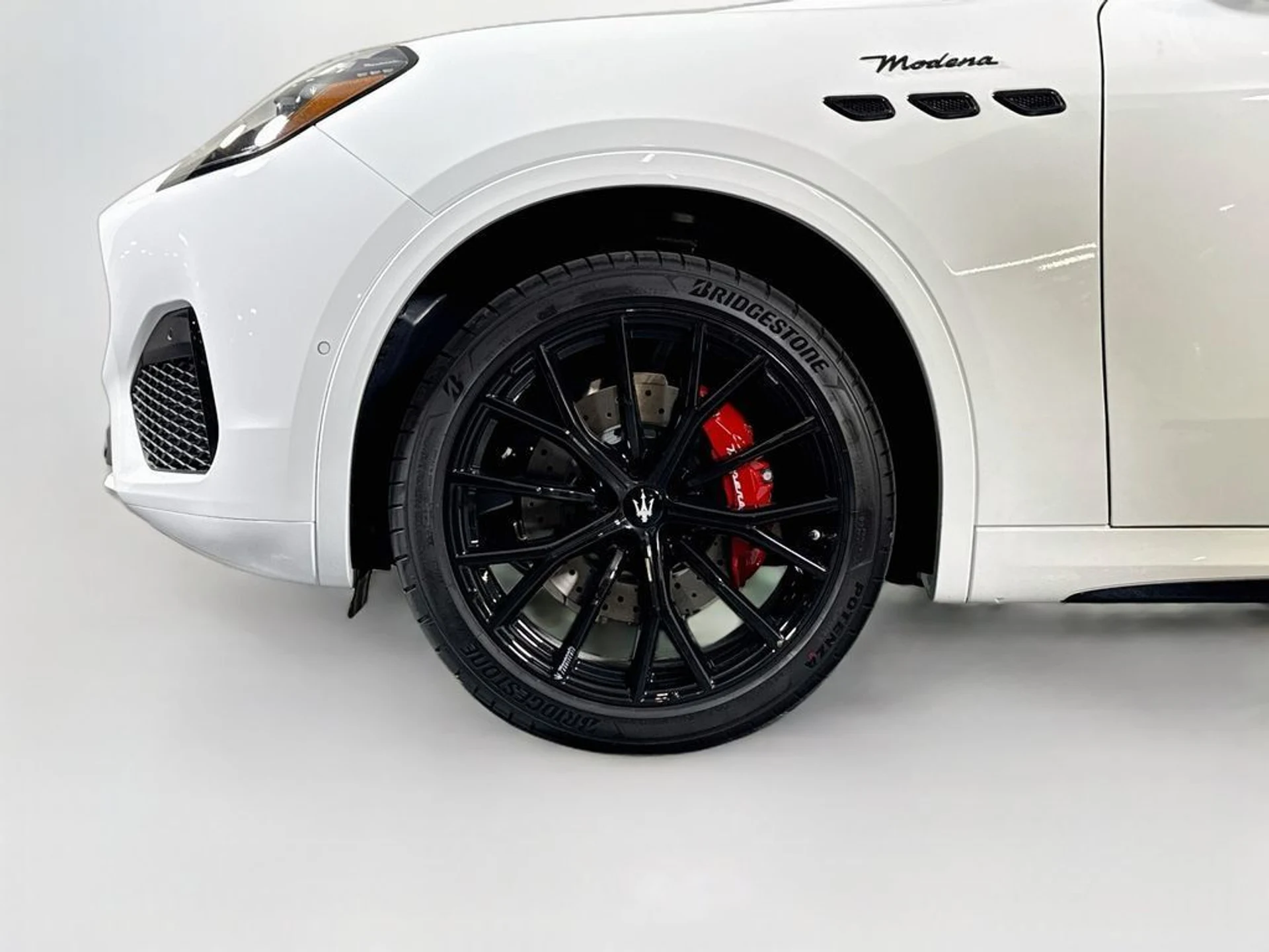 mph024_3017597809_new_2026_maserati_grecale_modenaawd_11350_23061019_24_1024_02e6a24a4b