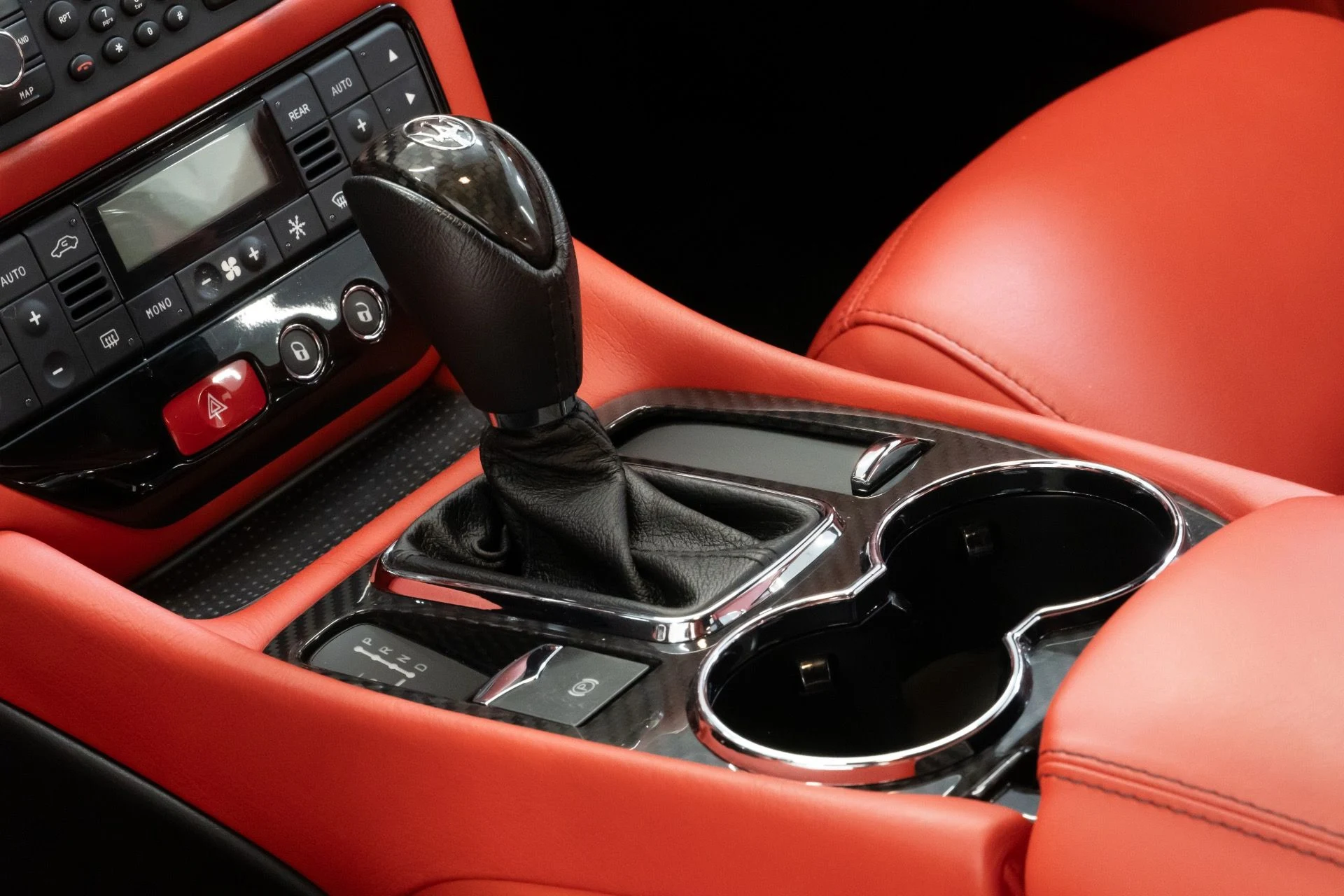 mph024_3019152398_Used_2012_Maserati_Gran_Turismo_MC_1692740001_b4fe4db55f