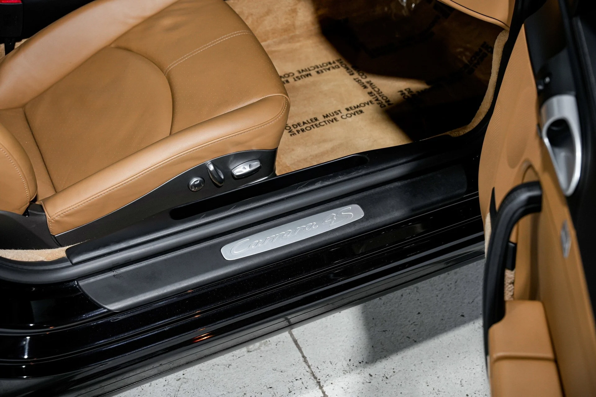 mph024_3027587833_54042f7d08c220370d169bbd9d85e92ex_67ba592037