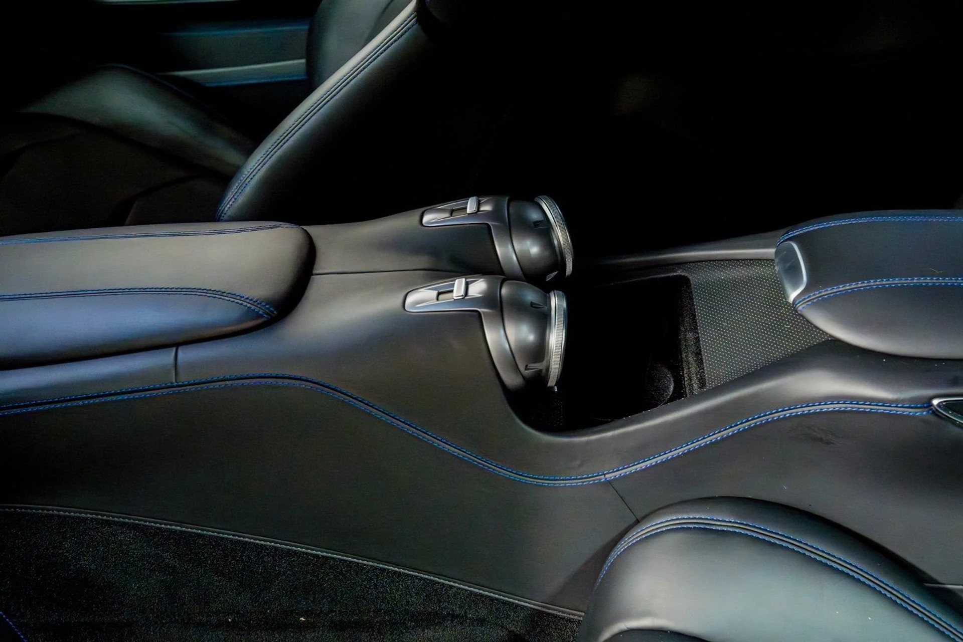 mph024_3028274345_93416377a01e4775b6aa2e408ef98e7f_ad0345b709