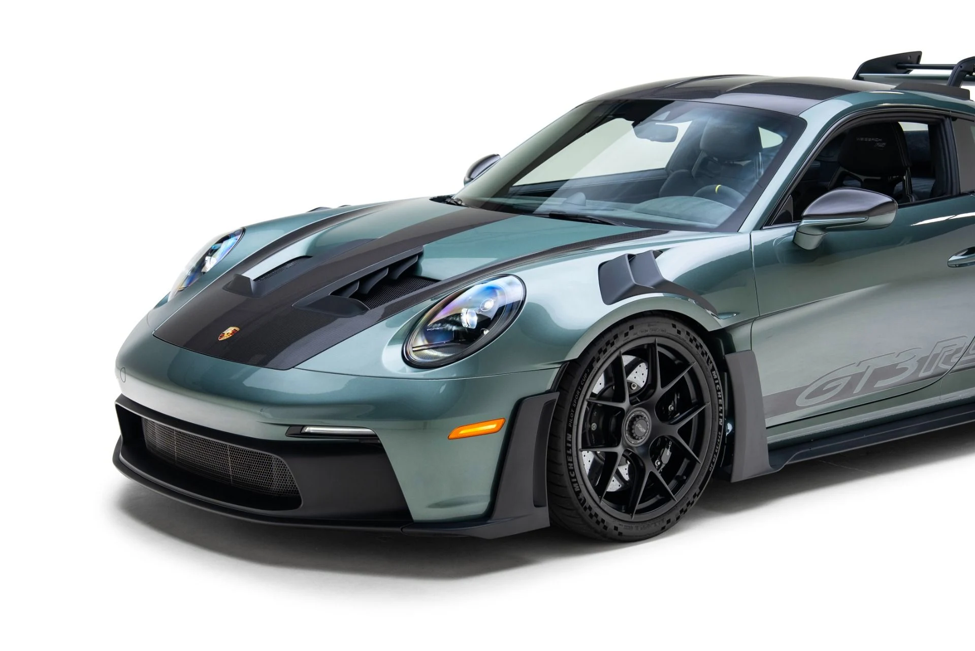 mph024_3029182793_Used_2025_Porsche_911_GT_3_RS_1779296774_9ca565fdfa