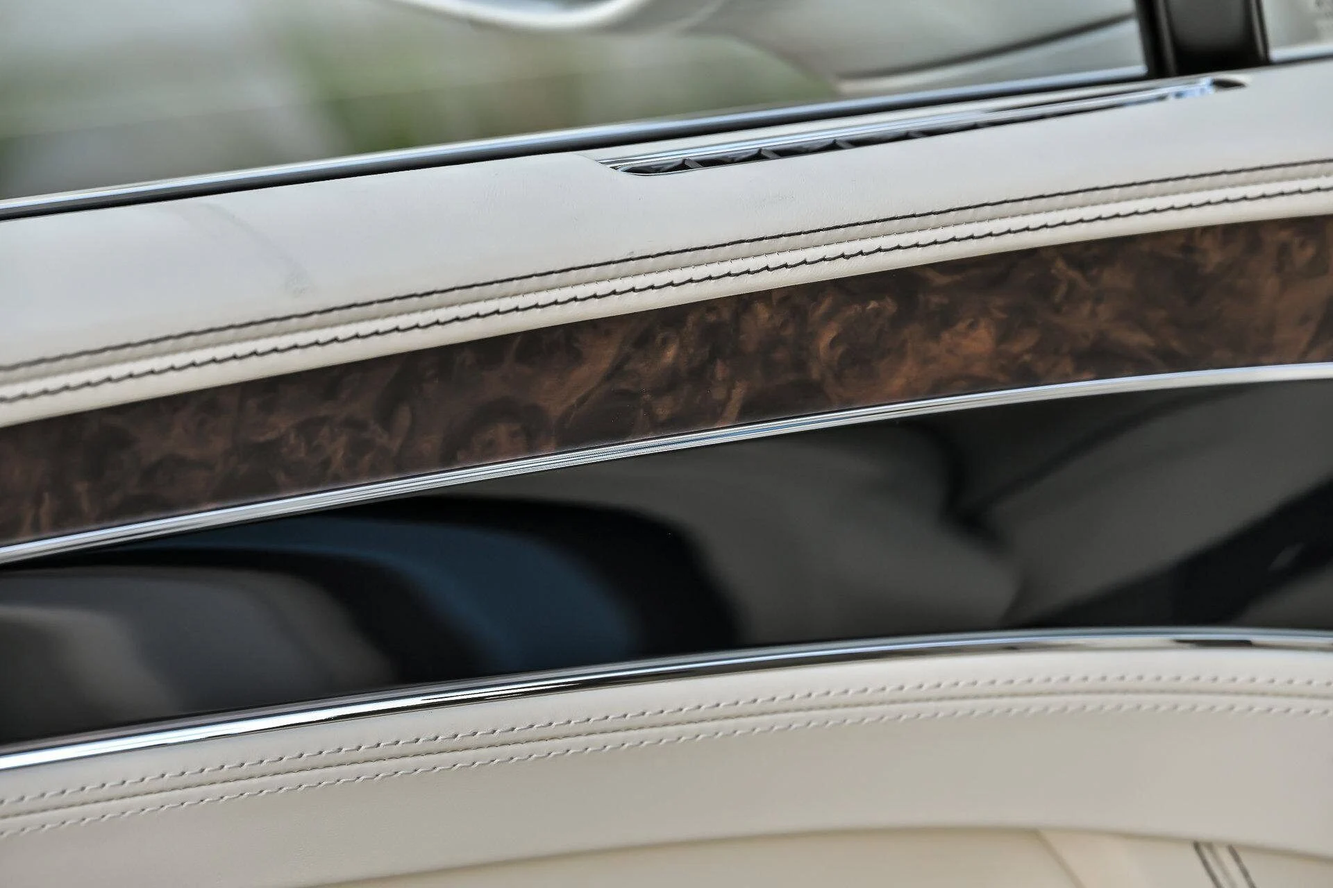 mph024_3034524089_883e42a0816b09653fa4ed43670bd24bx_c3dfb9945e