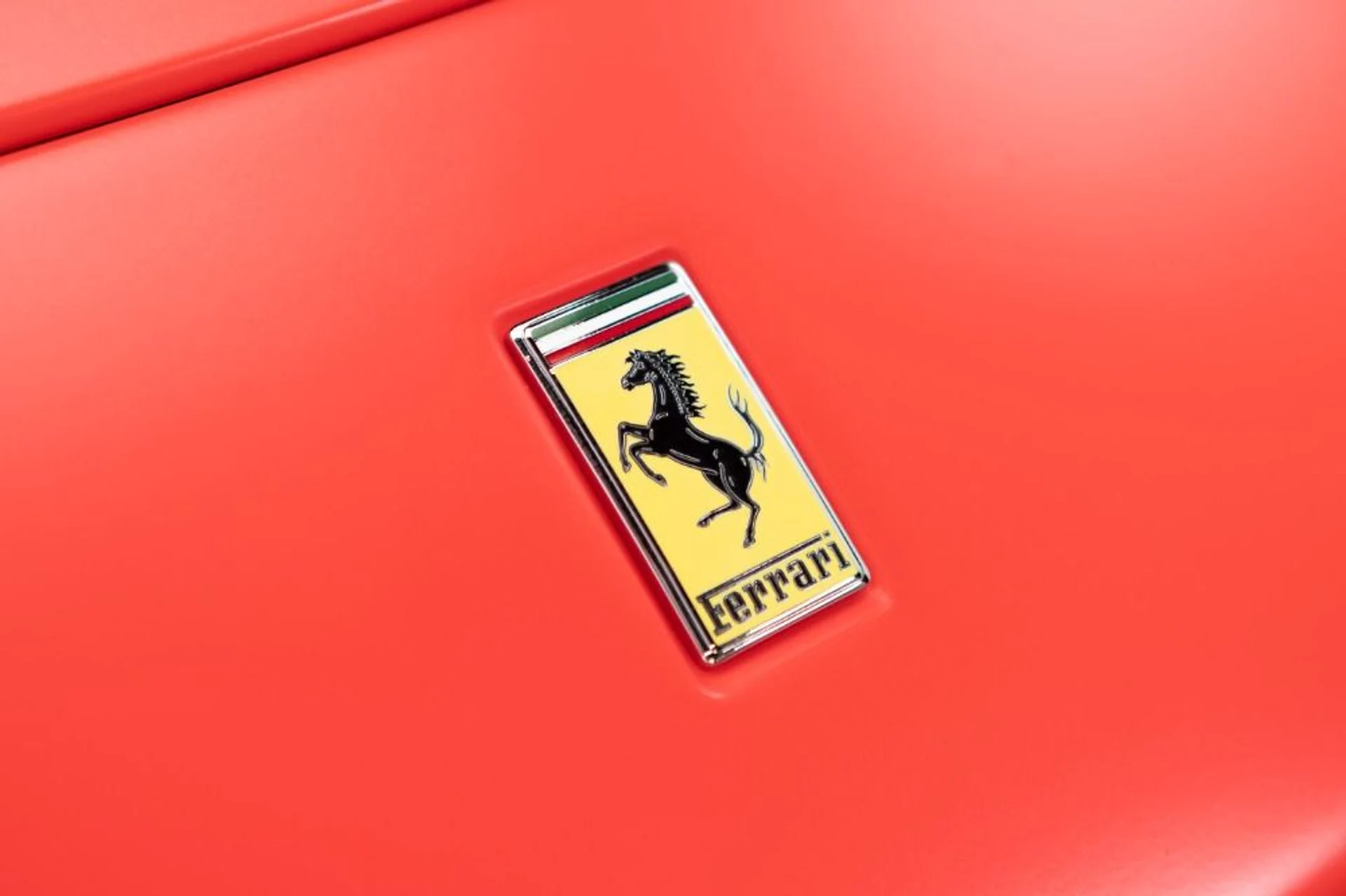 mph024_3049010667_Used_2022_Ferrari_SF_90_Spider_777958fdfc