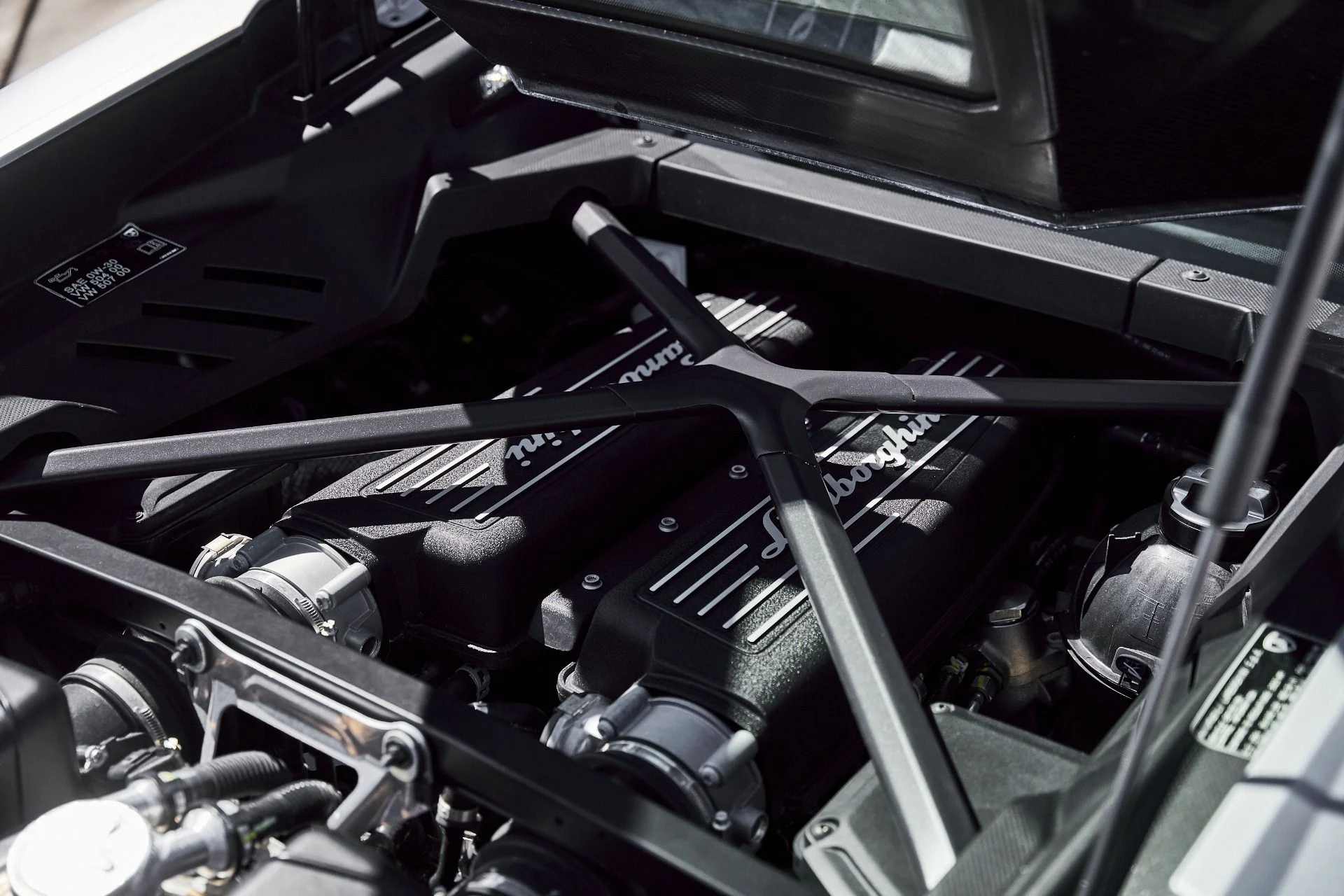 mph024_3050539834_Used_2023_Lamborghini_Huracan_Tecnica_Base_1773532116_2533a8da4d