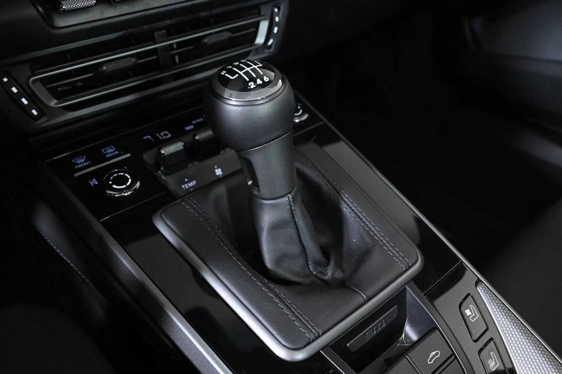 mph024_305089512_409f88d404e94947bb88a9c7addeb5fb_cc2bfb9eb9