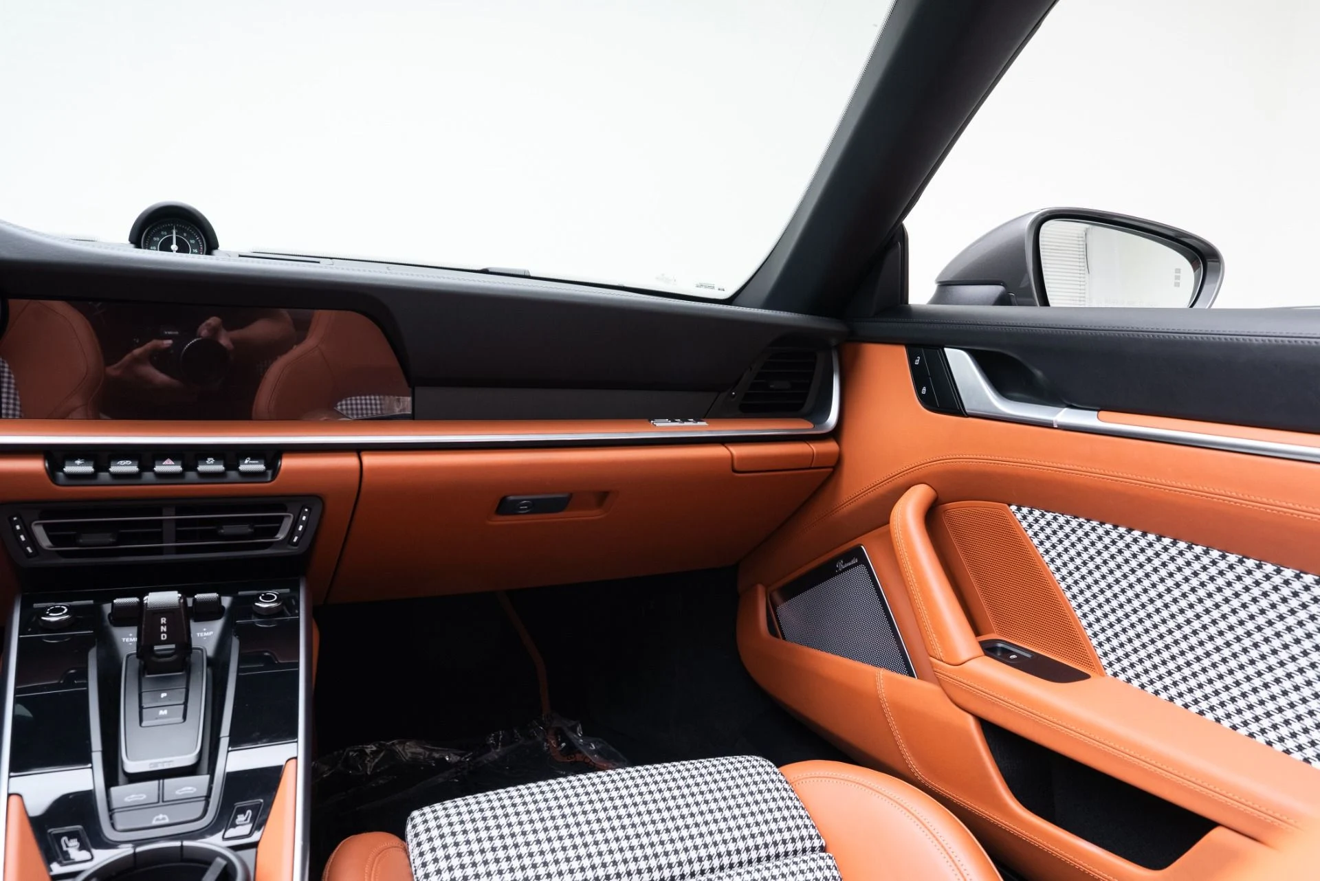 mph024_3051908156_Used_2024_Porsche_911_Turbo_S_1770940586_05229bfd50