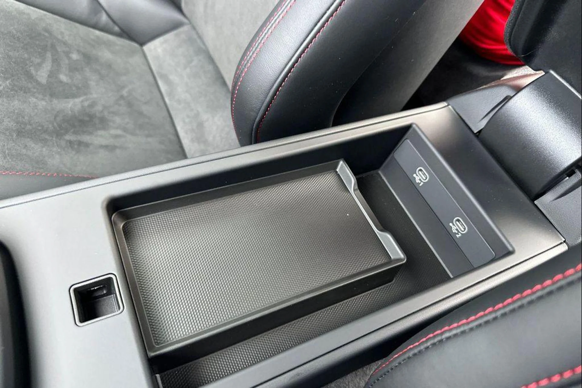 mph024_3059141726_Xf8dv7z5qi9_Vw_EJ_3_K_Ebr_Yun2_WYU_3d14b42f74