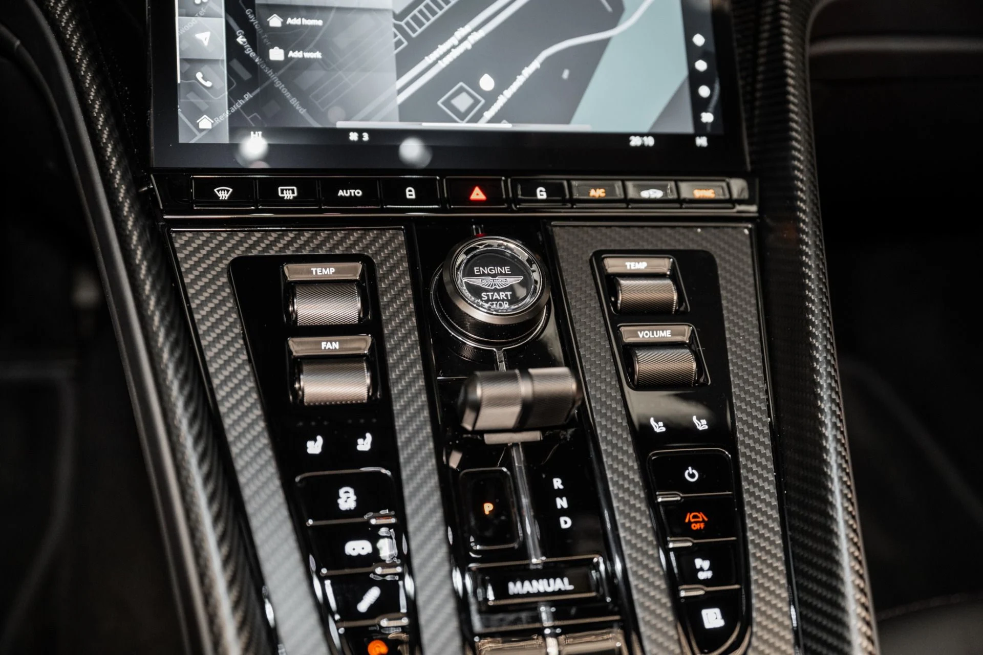 mph024_3062991224_New_2025_Aston_Martin_DB_12_Volante_1735316524_71cb72e31b